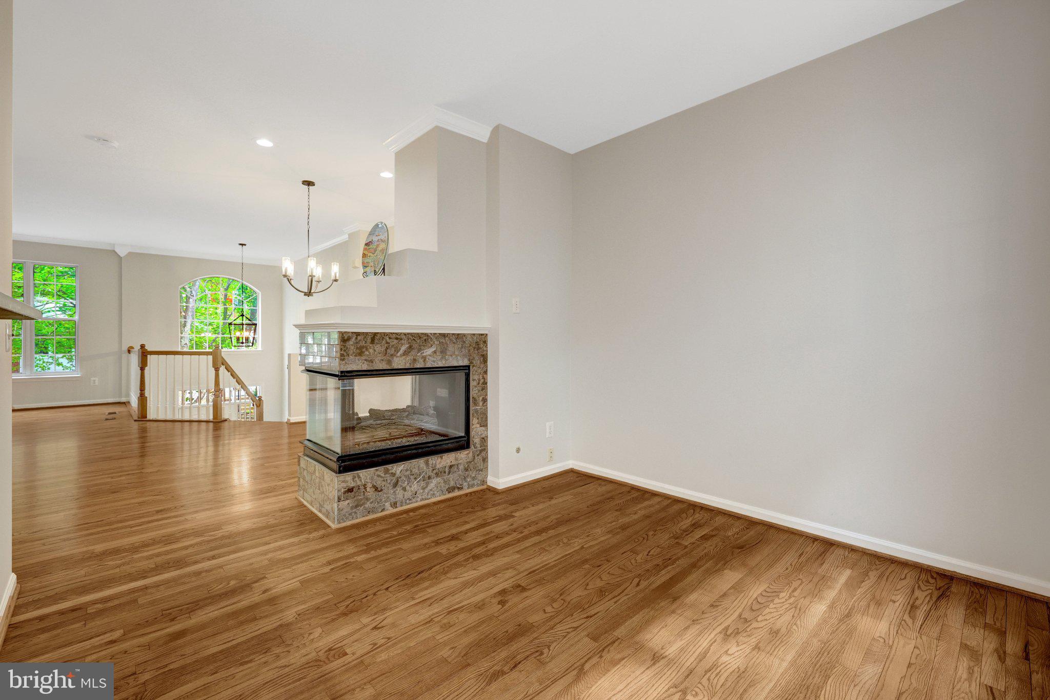 RESTON - Residential