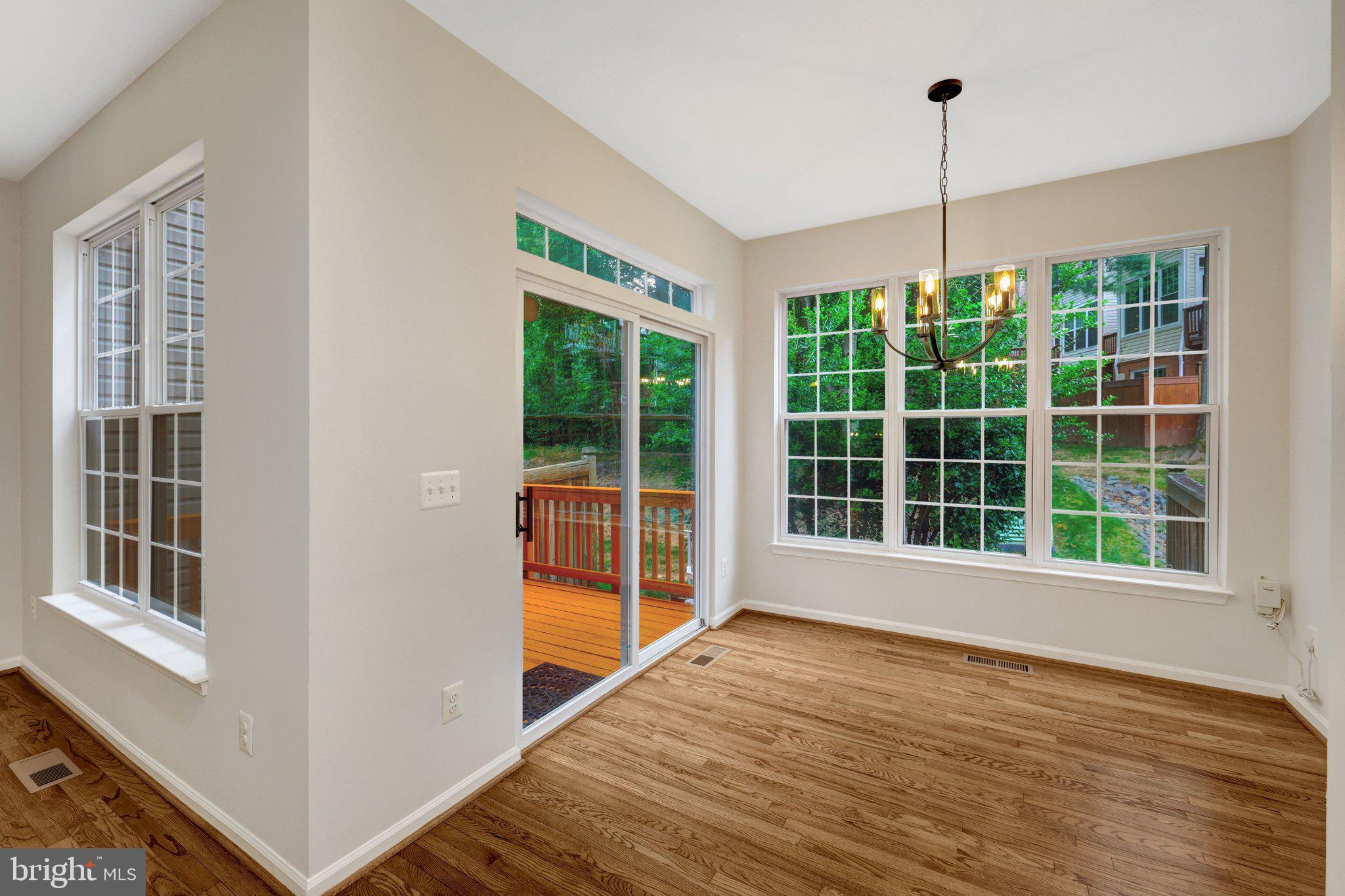RESTON - Residential