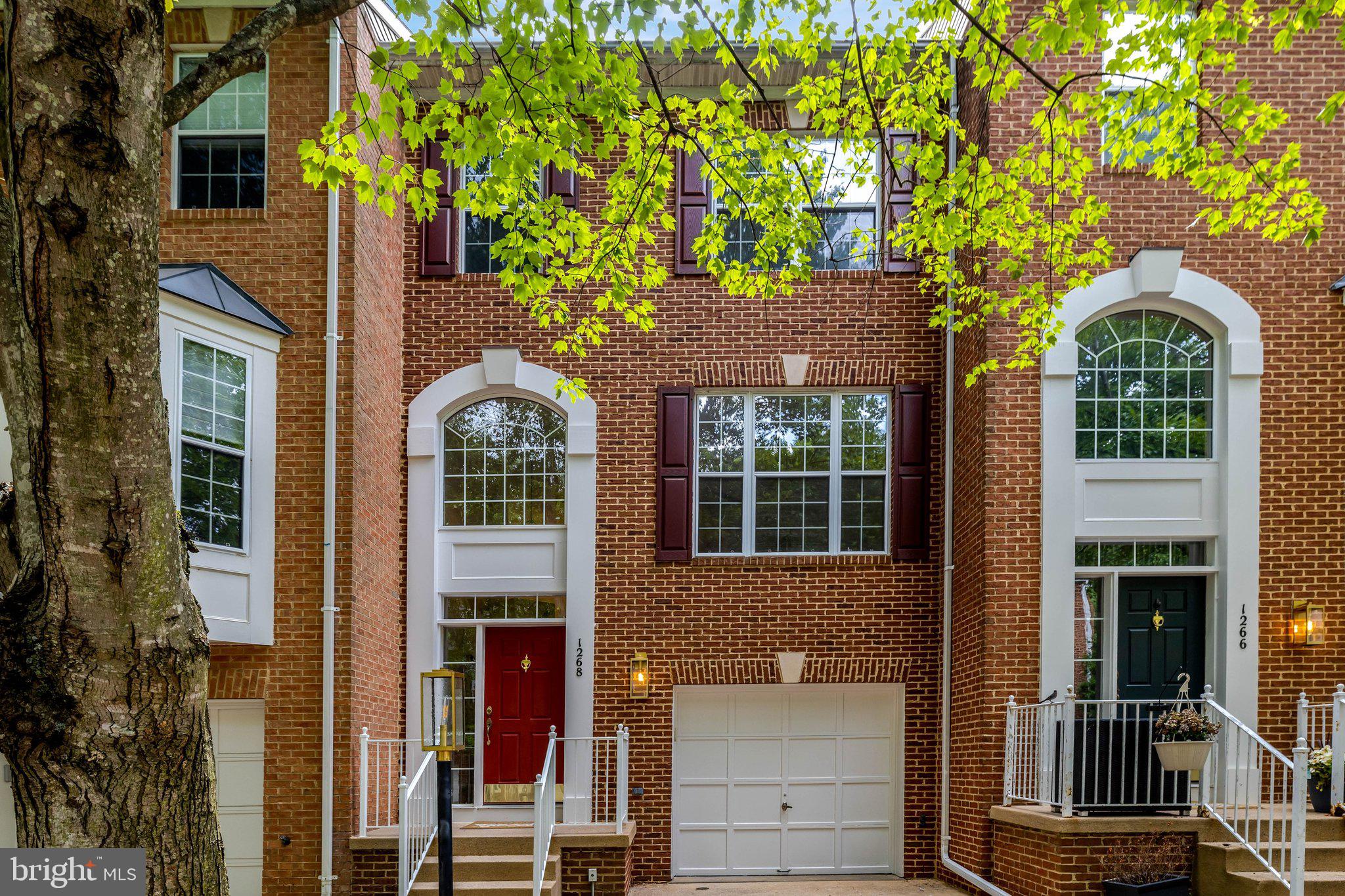 RESTON - Residential