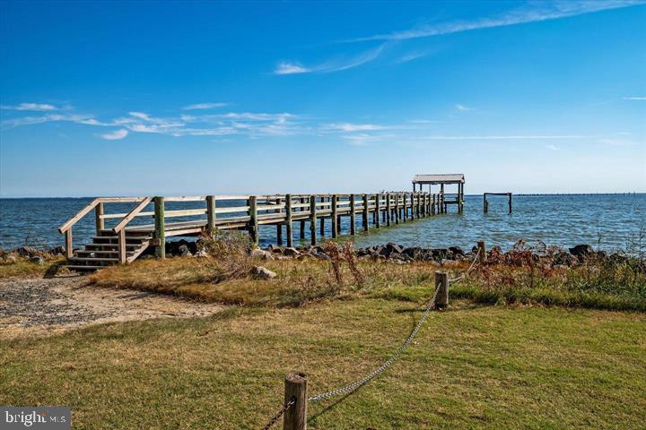 FRANKLIN MANOR BEACH - Residential