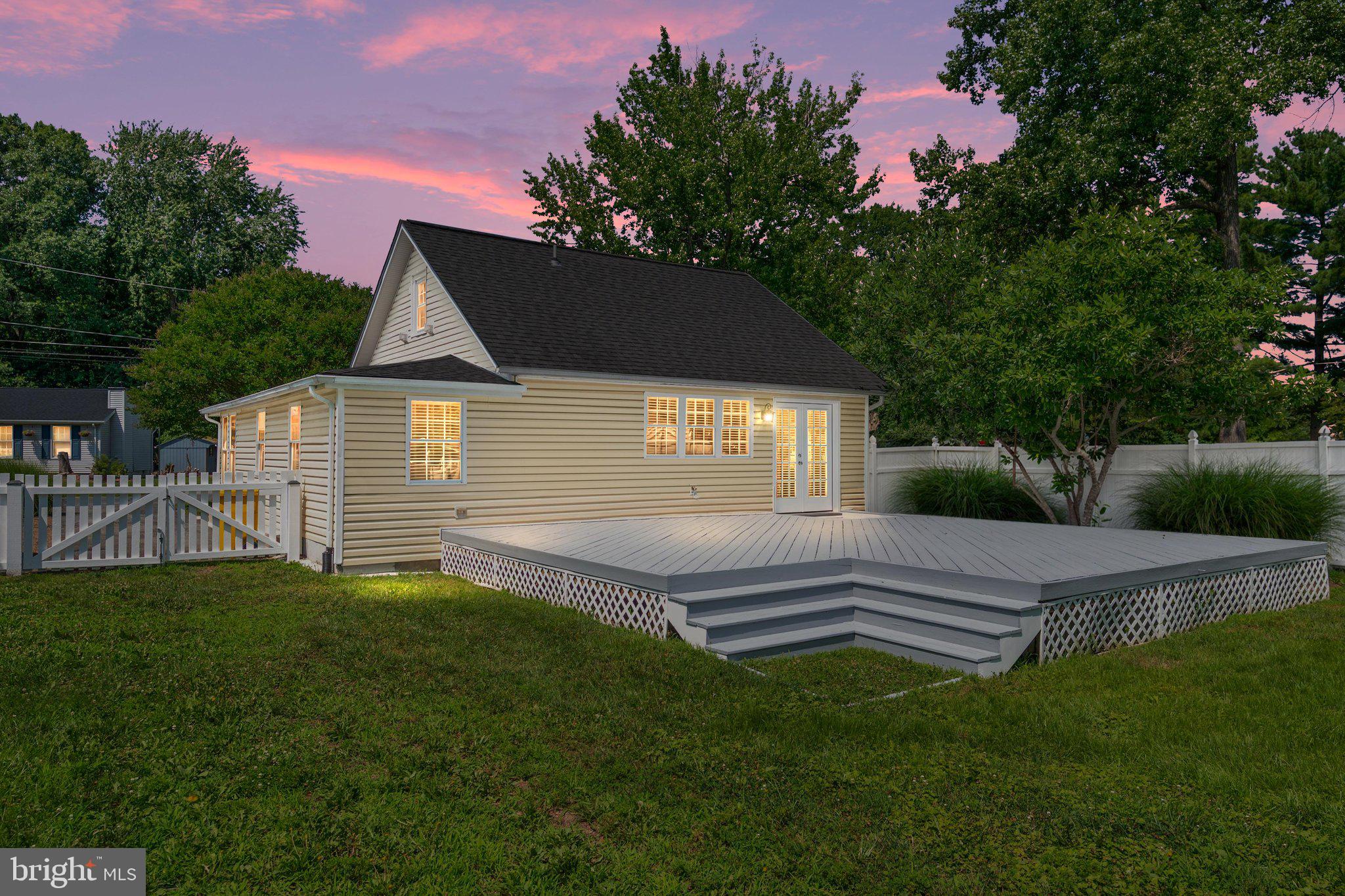FRANKLIN MANOR BEACH - Residential