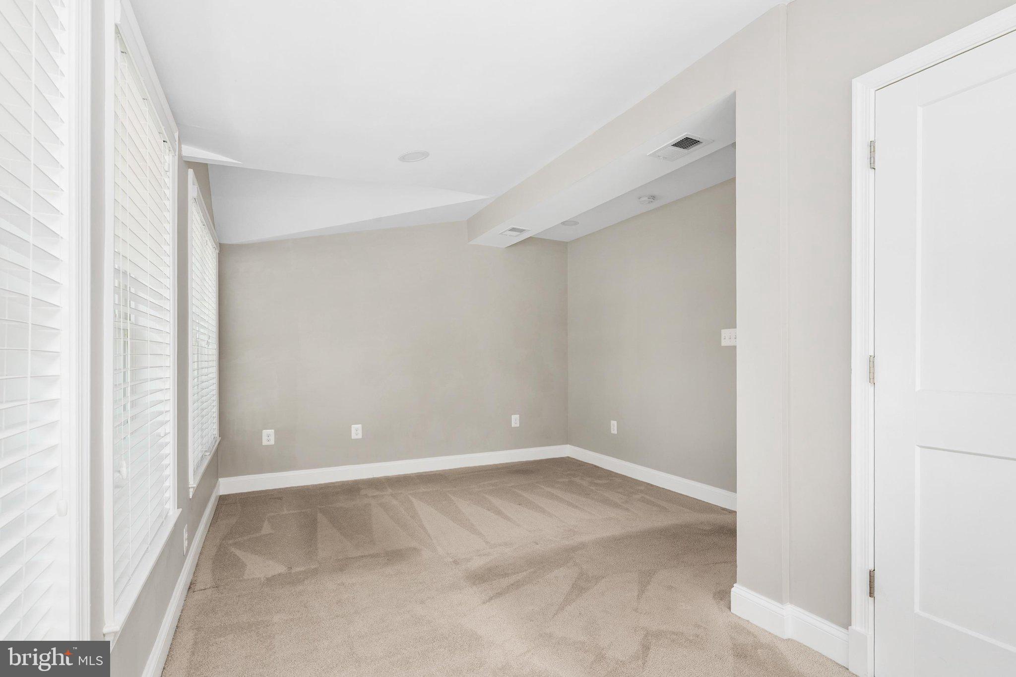 FRANKLIN MANOR BEACH - Residential