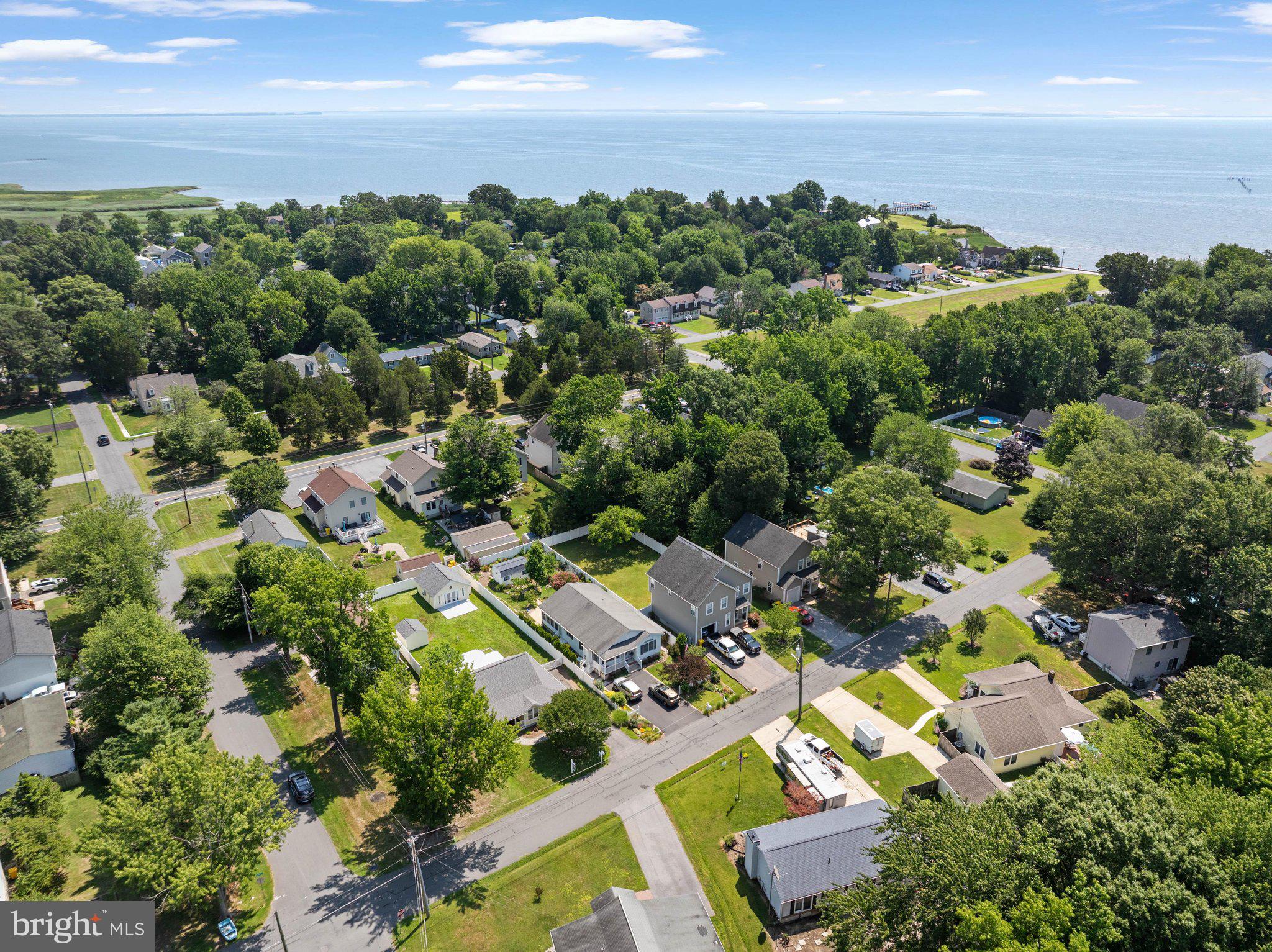 FRANKLIN MANOR BEACH - Residential
