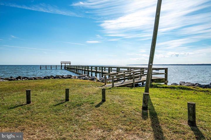 FRANKLIN MANOR BEACH - Residential