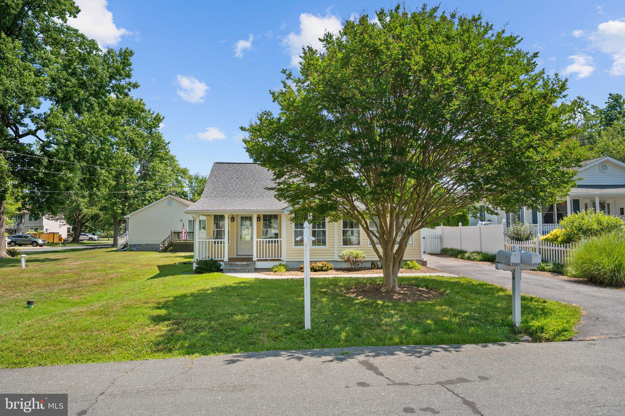 FRANKLIN MANOR BEACH - Residential