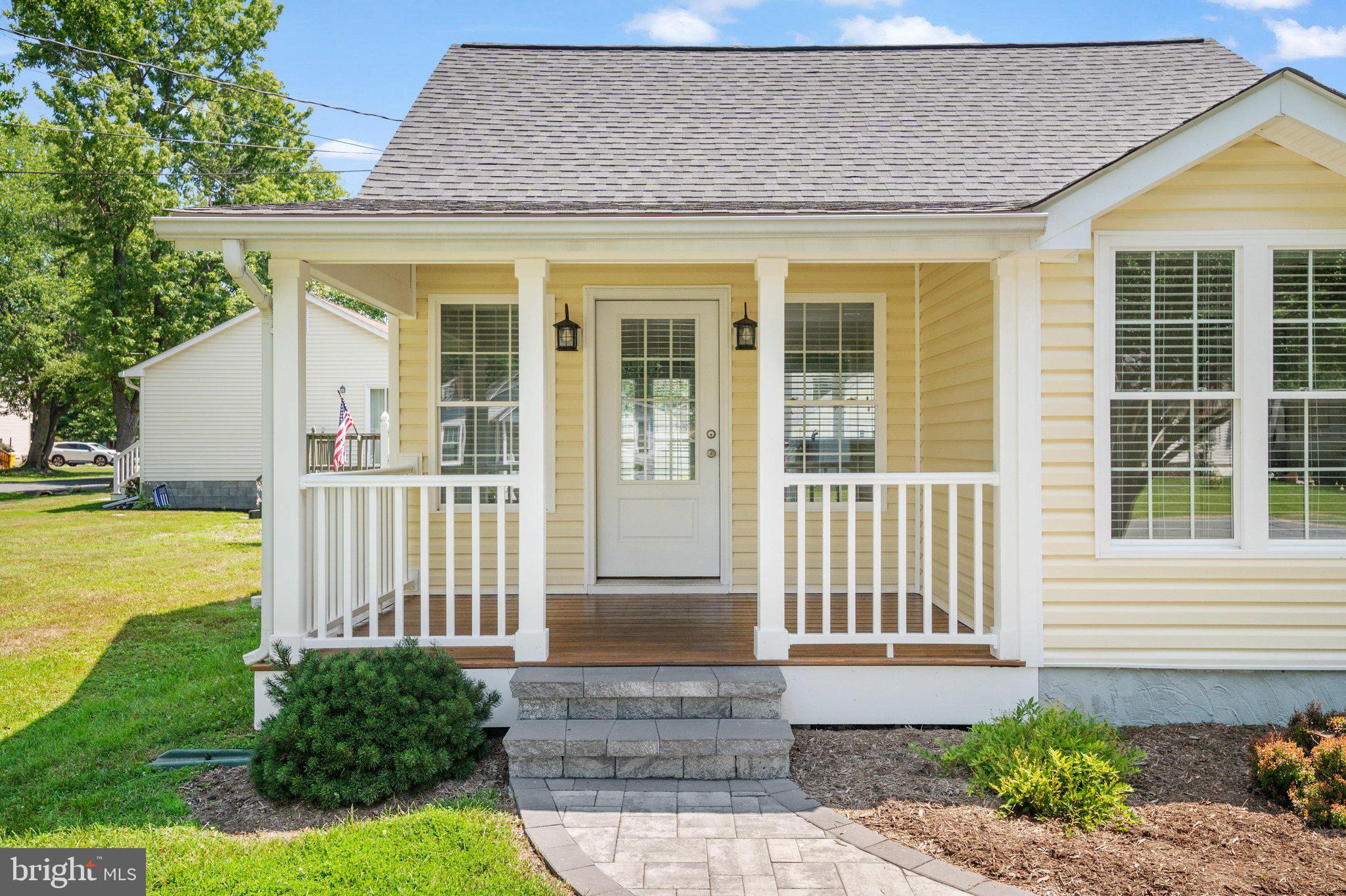 FRANKLIN MANOR BEACH - Residential