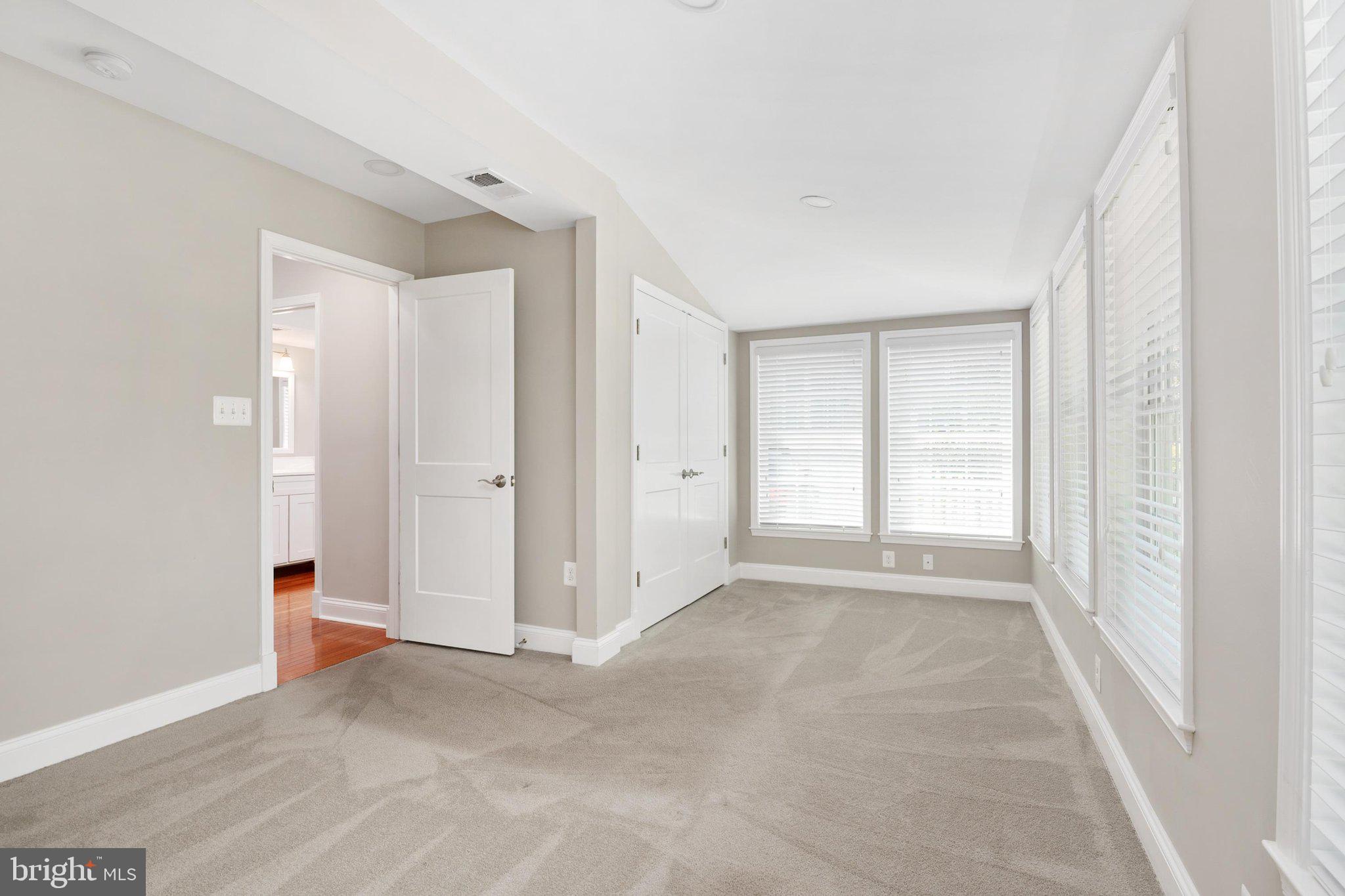 FRANKLIN MANOR BEACH - Residential