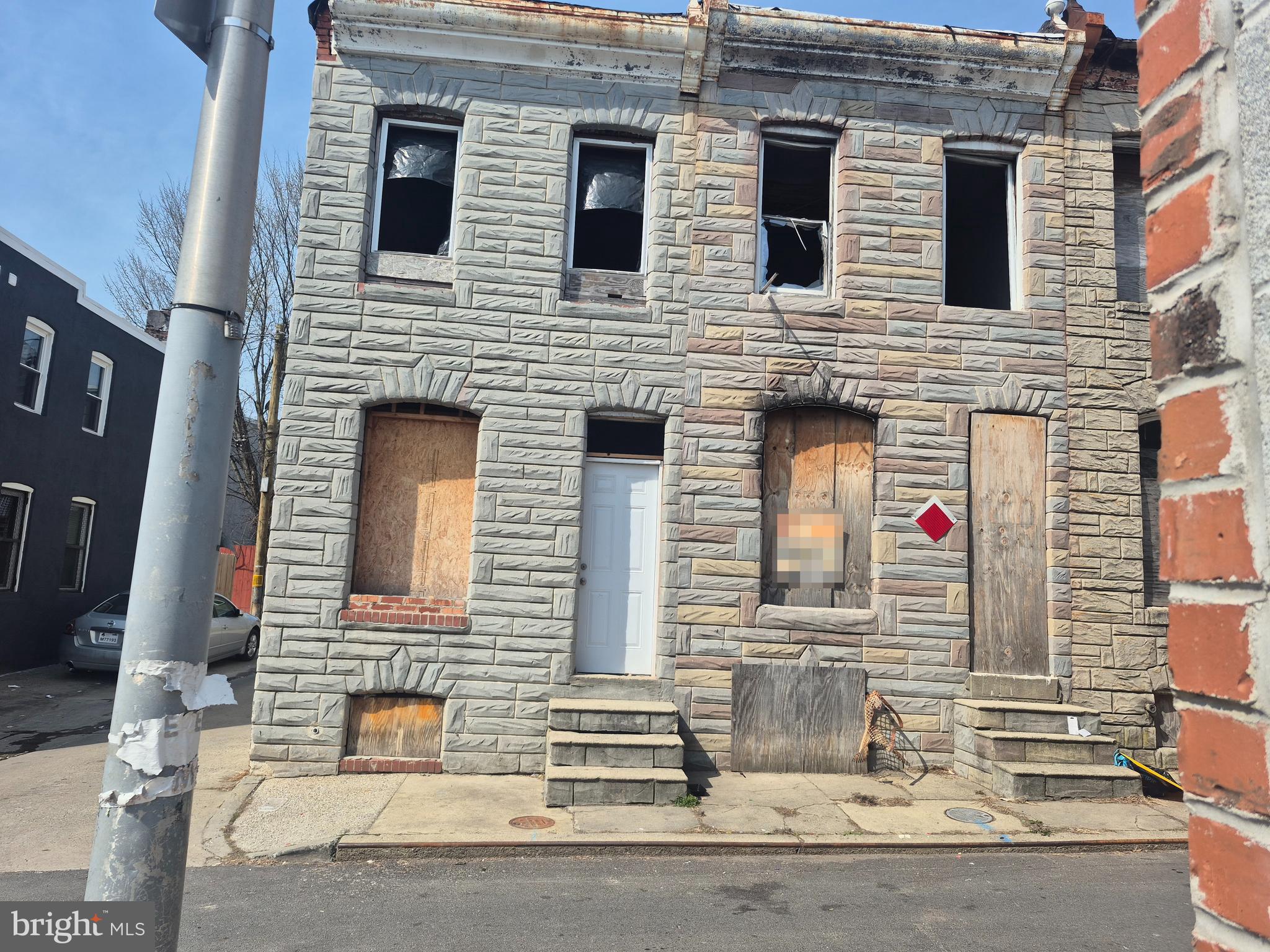 ONLINE AUCTION: This auction takes place on the Ashland Auction Group Website Bidding Platform. Bidding begins 5/29/2026 @ 10:00 AM. Bidding ends 6/2/2026 @ 12:30 PM. List Price is Suggested Opening Bid. Deposit: $5,000

This two-story shell is located in the Broadway East area of Baltimore, within easy reach of Clifton Park and Clifton Park Golf Course. Major traffic arteries, including W North Ave, are conveniently accessible. The property is in shell condition, requiring significant renovations. The property is believed to be framed for a 2 Bedroom 2 and a half bathroom.