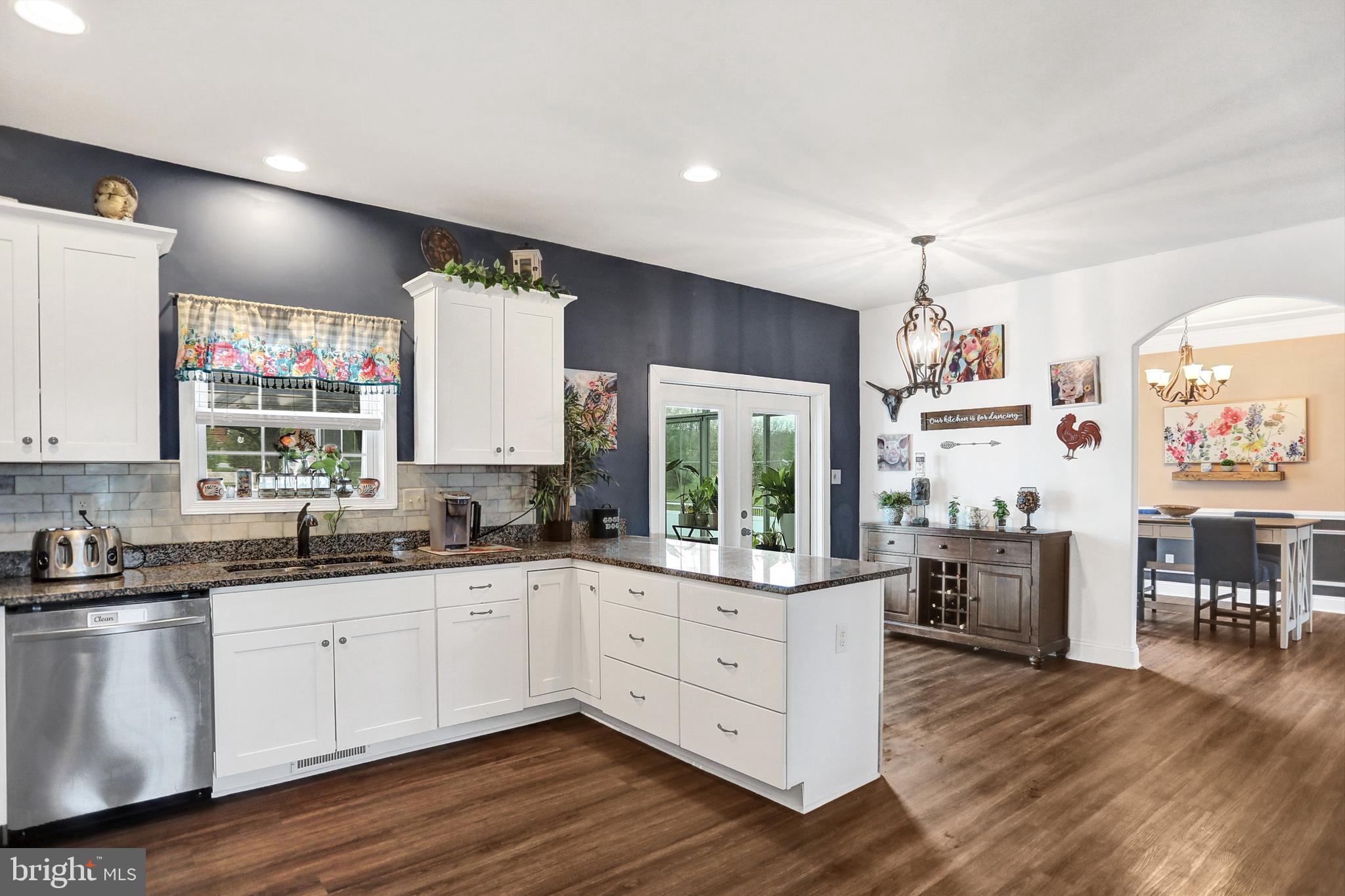 LEXINGTON ESTATES - Residential