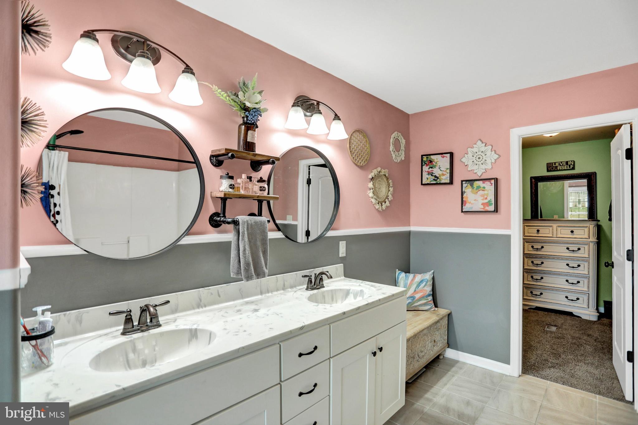 LEXINGTON ESTATES - Residential
