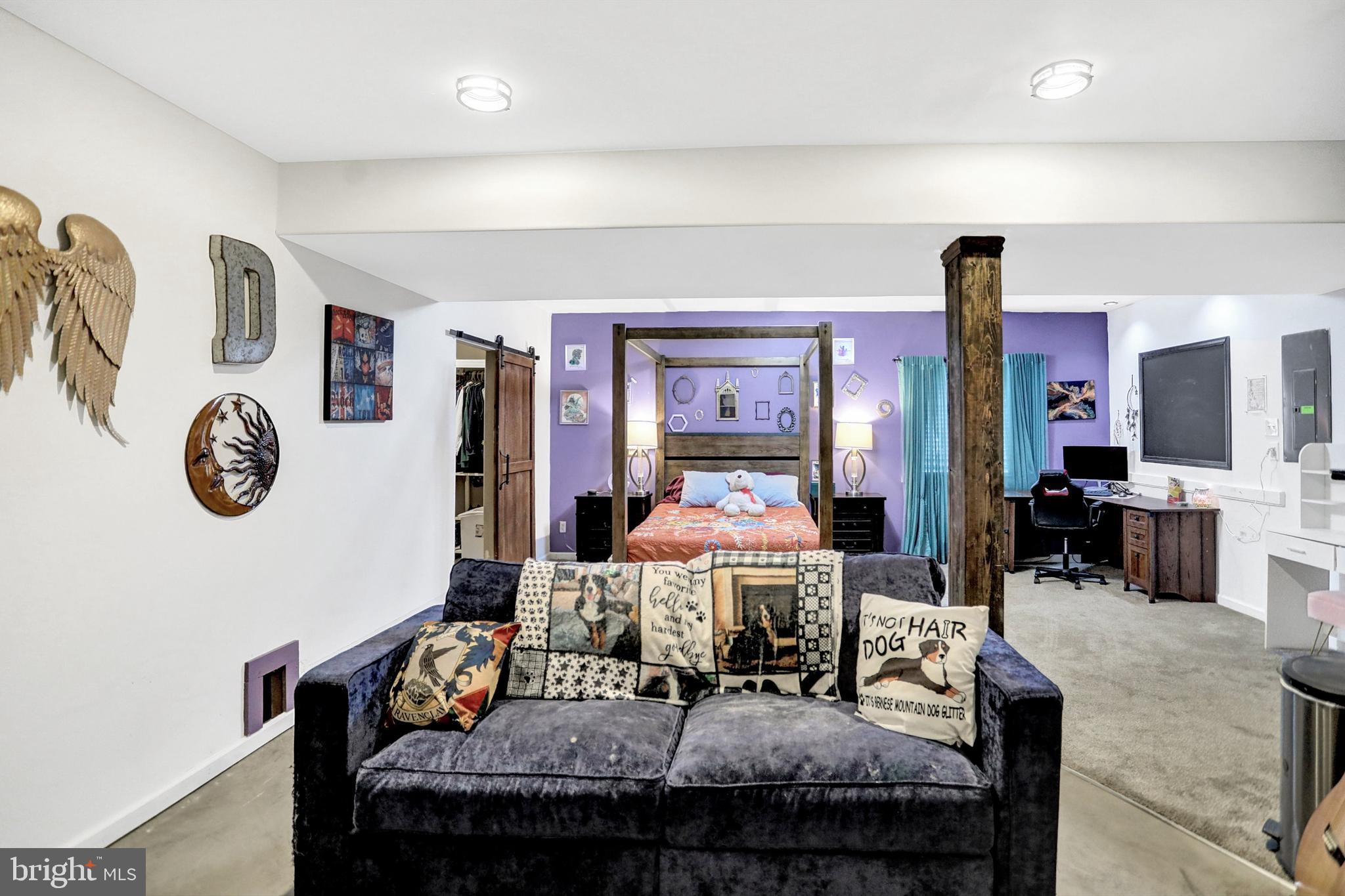 LEXINGTON ESTATES - Residential