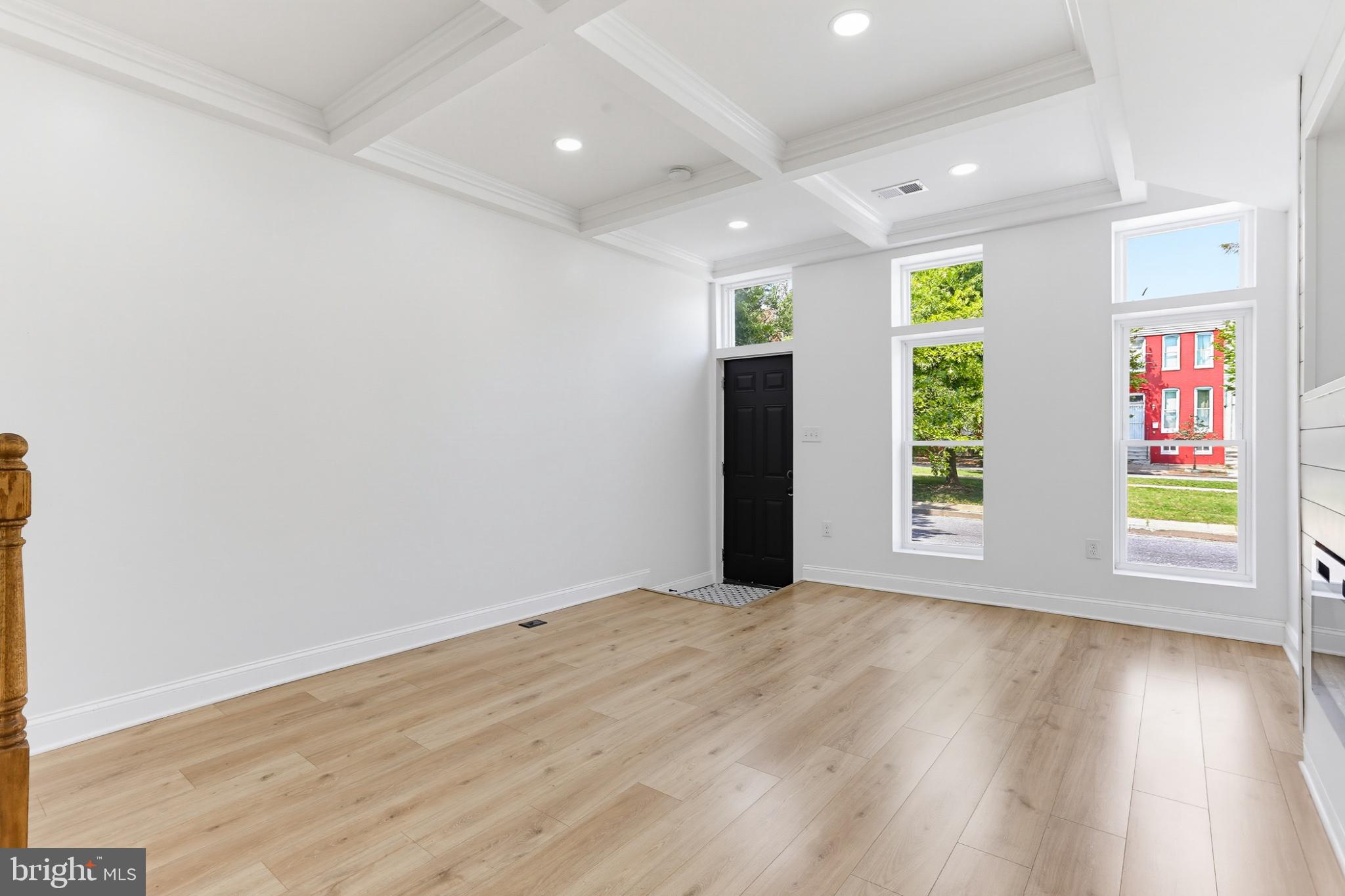 BROADWAY EAST - Residential
