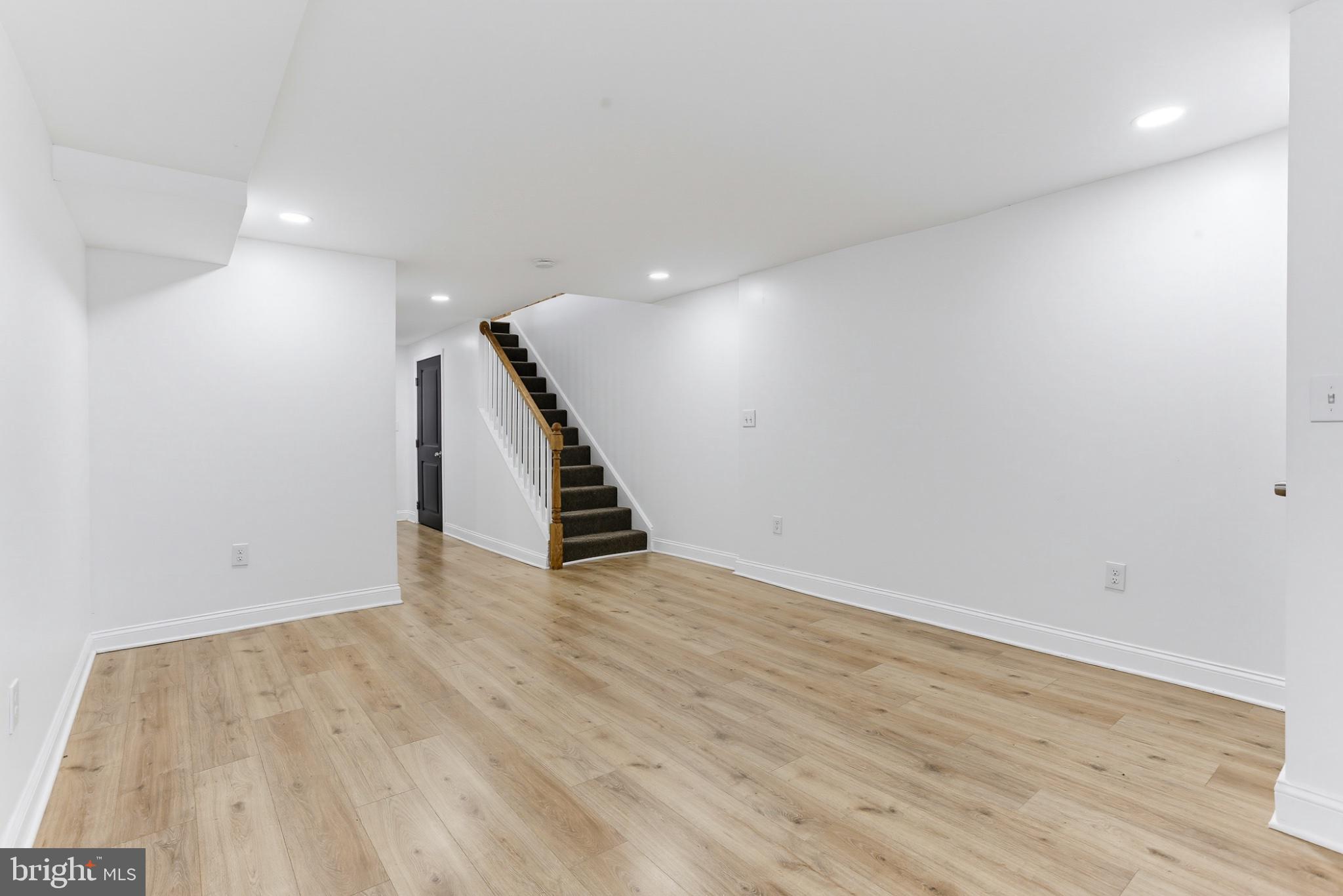 BROADWAY EAST - Residential