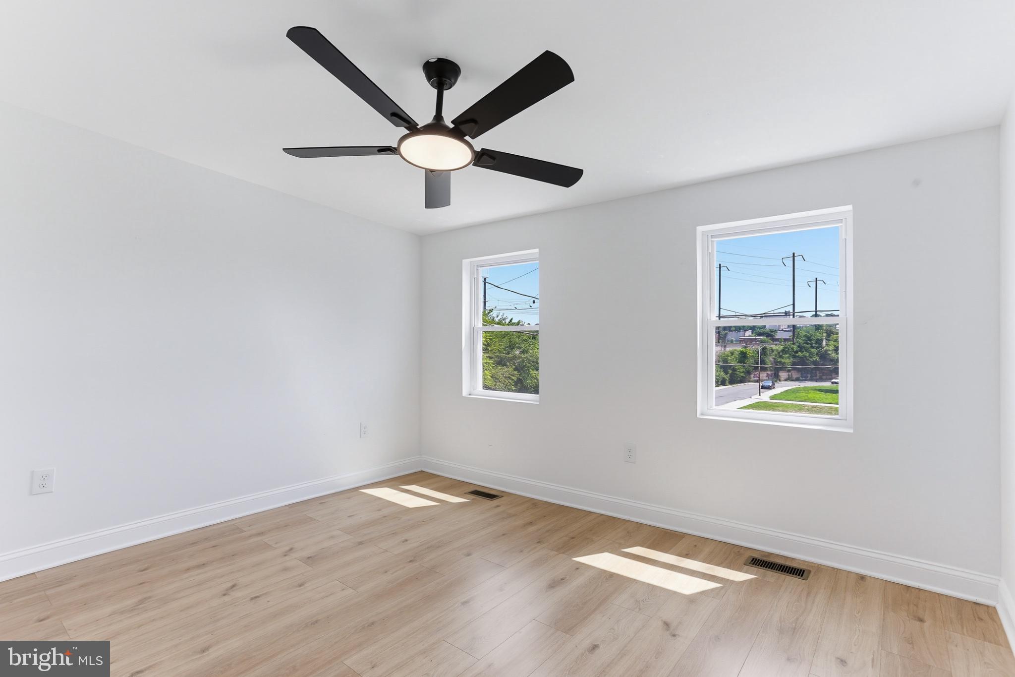 BROADWAY EAST - Residential