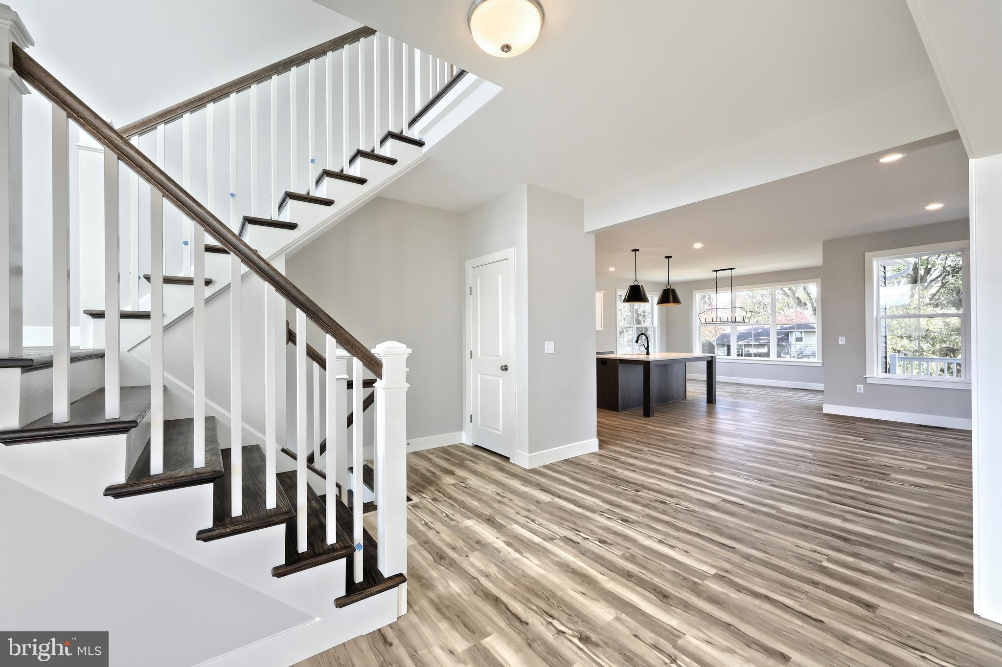 WALTON HILL - Residential