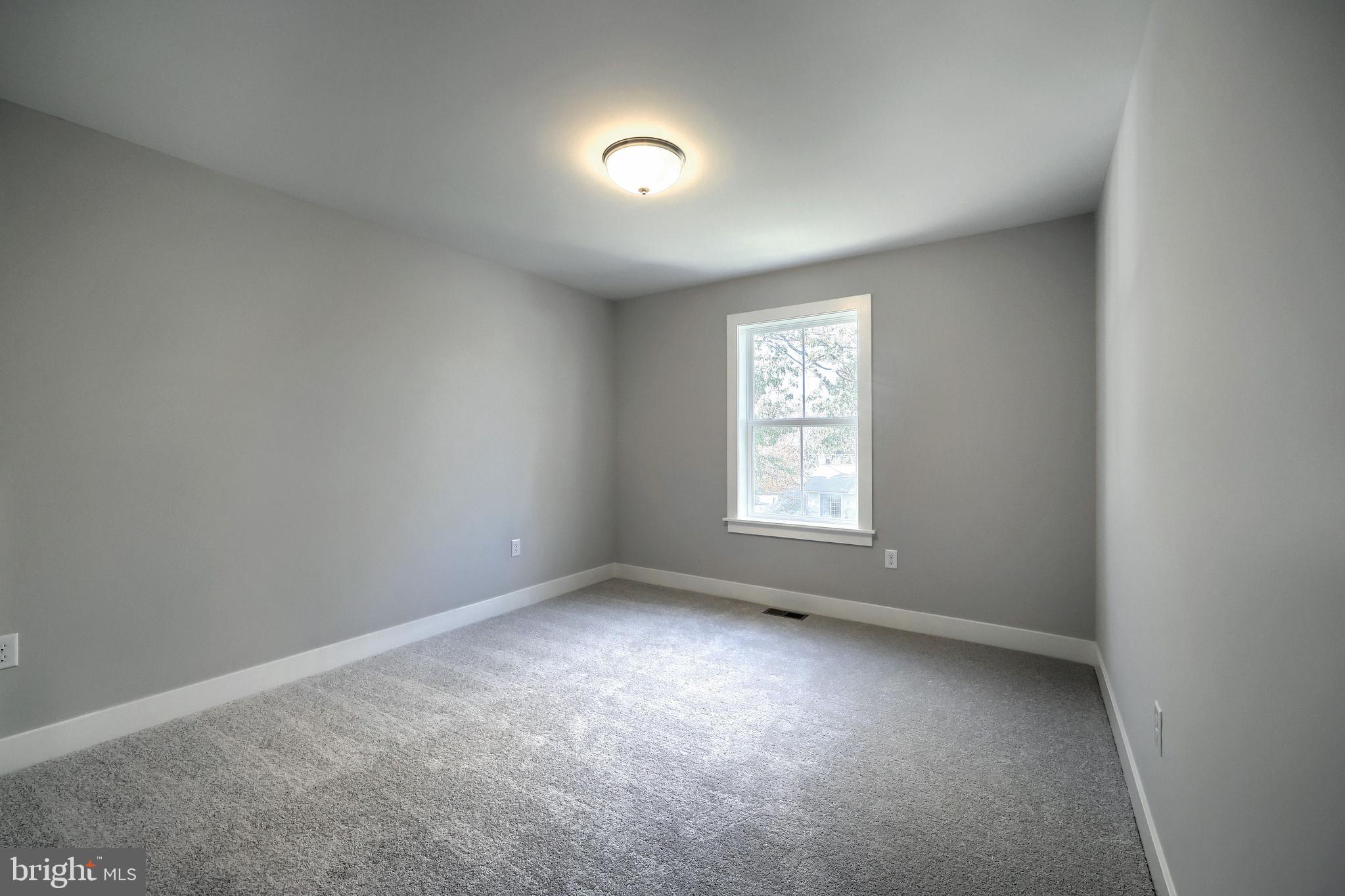 WALTON HILL - Residential