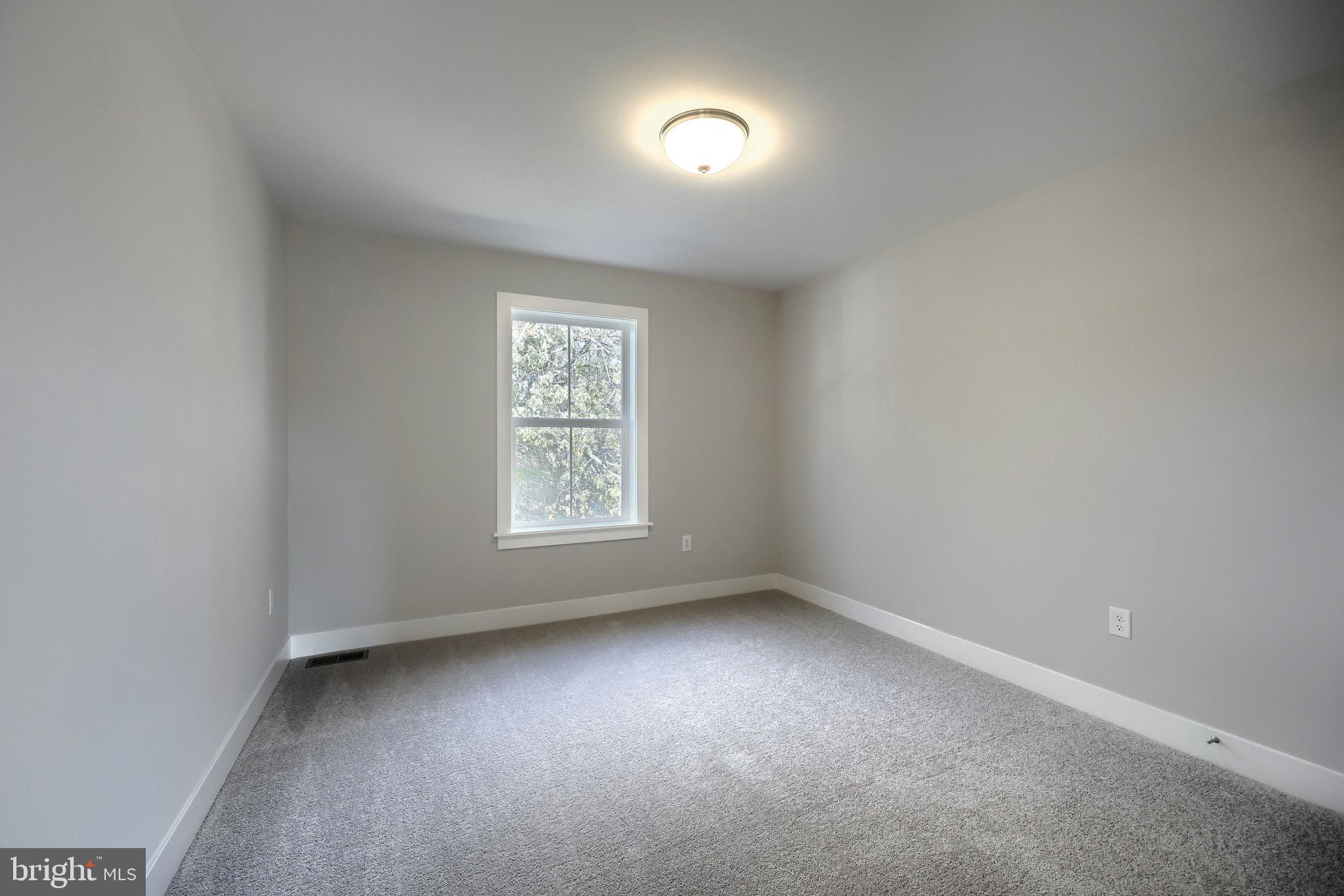 WALTON HILL - Residential