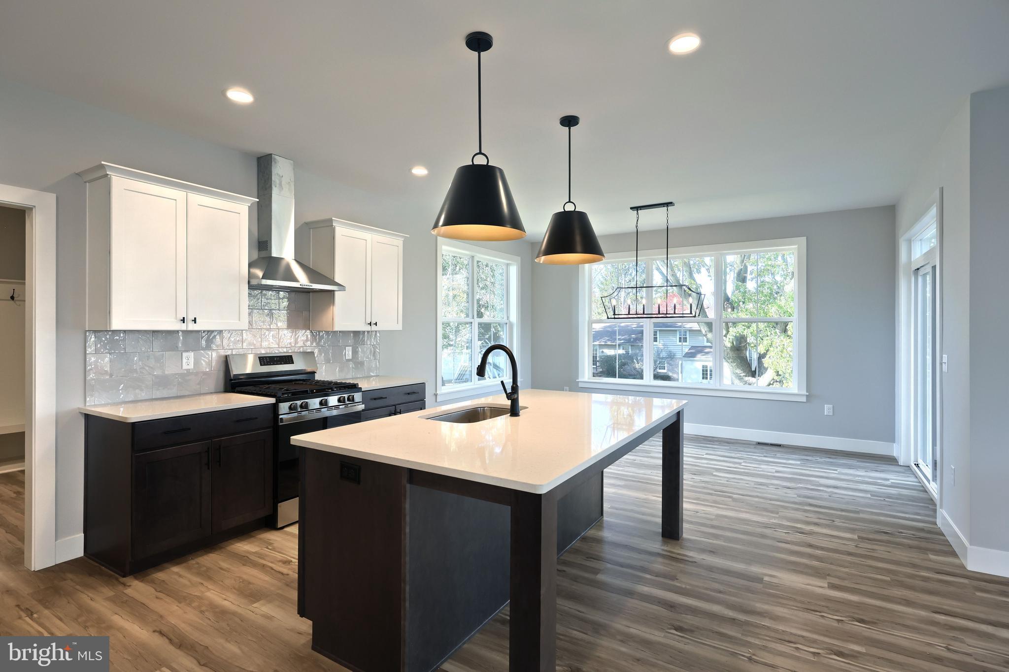 WALTON HILL - Residential
