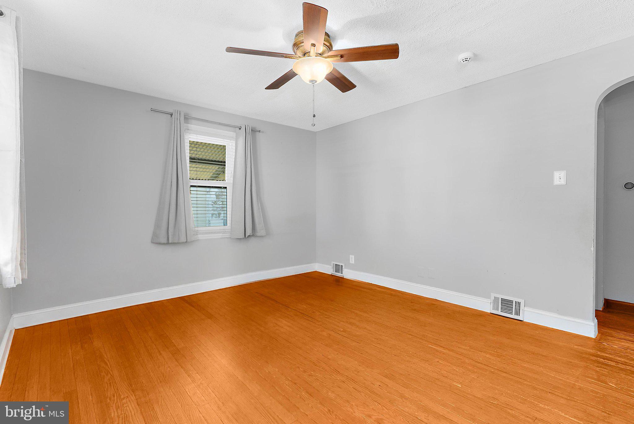 RIVIERA BEACH - Residential