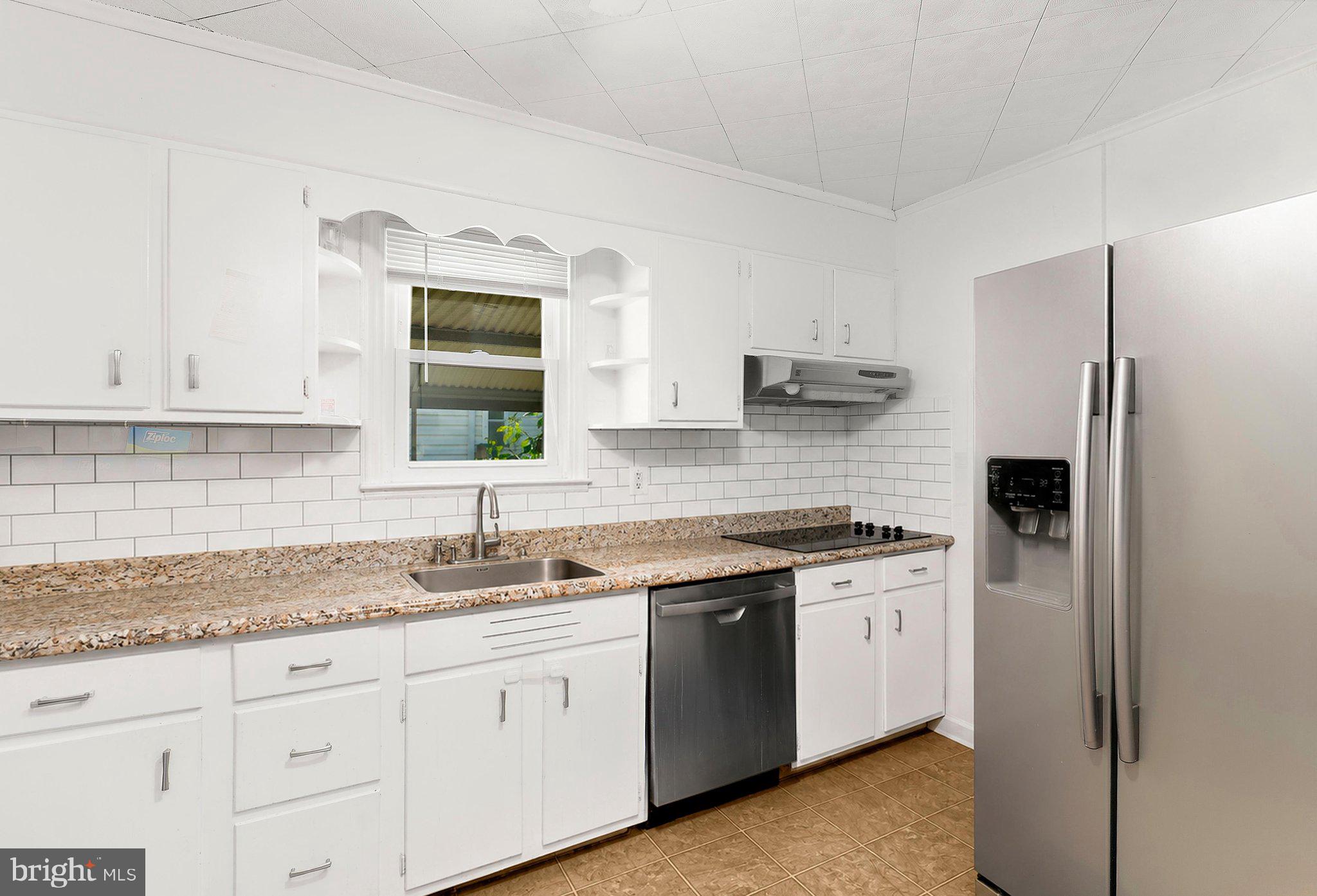 RIVIERA BEACH - Residential