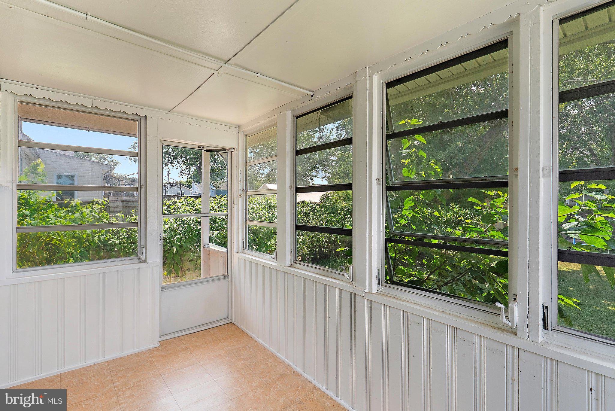 RIVIERA BEACH - Residential