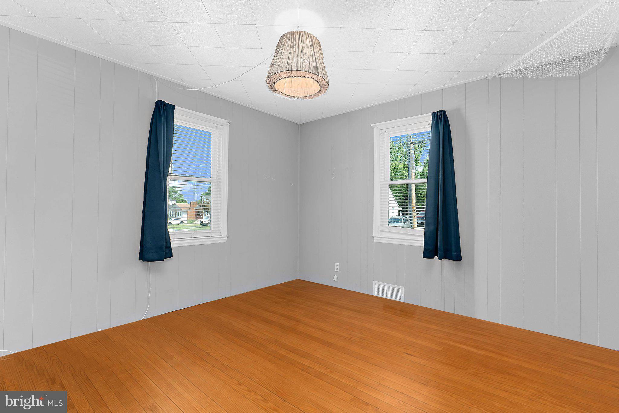 RIVIERA BEACH - Residential
