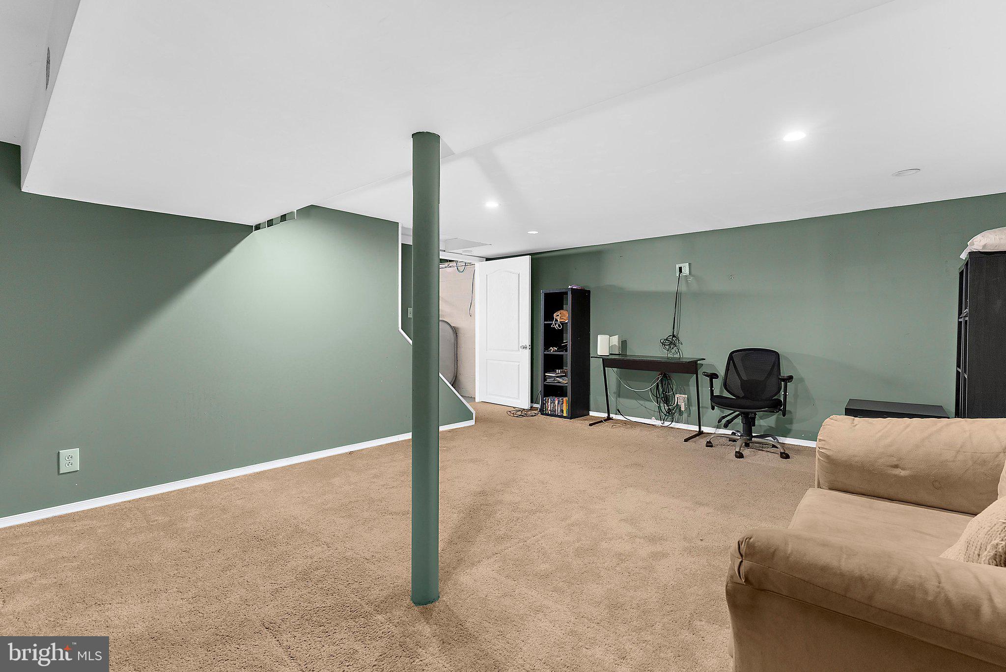 RIVIERA BEACH - Residential
