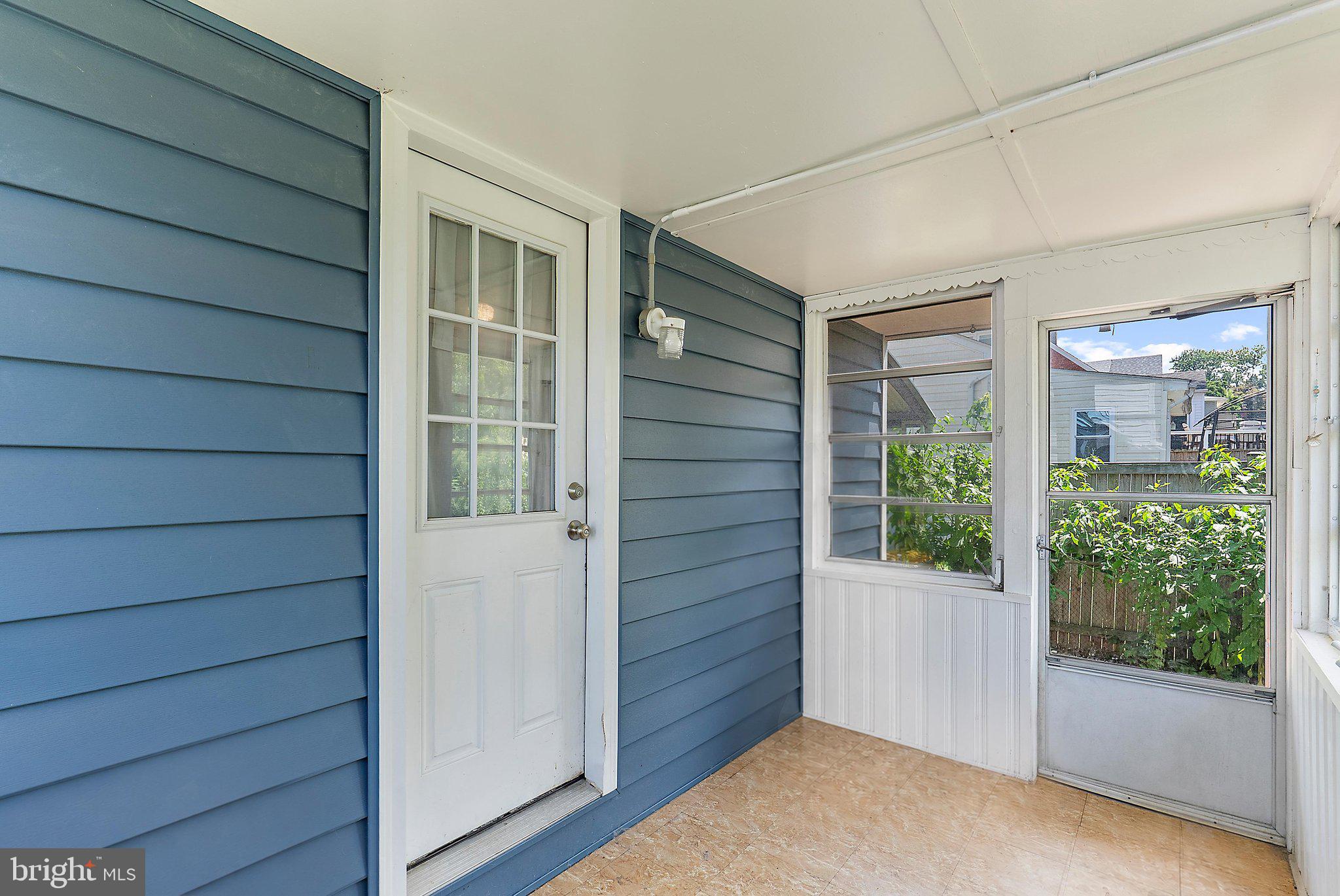 RIVIERA BEACH - Residential
