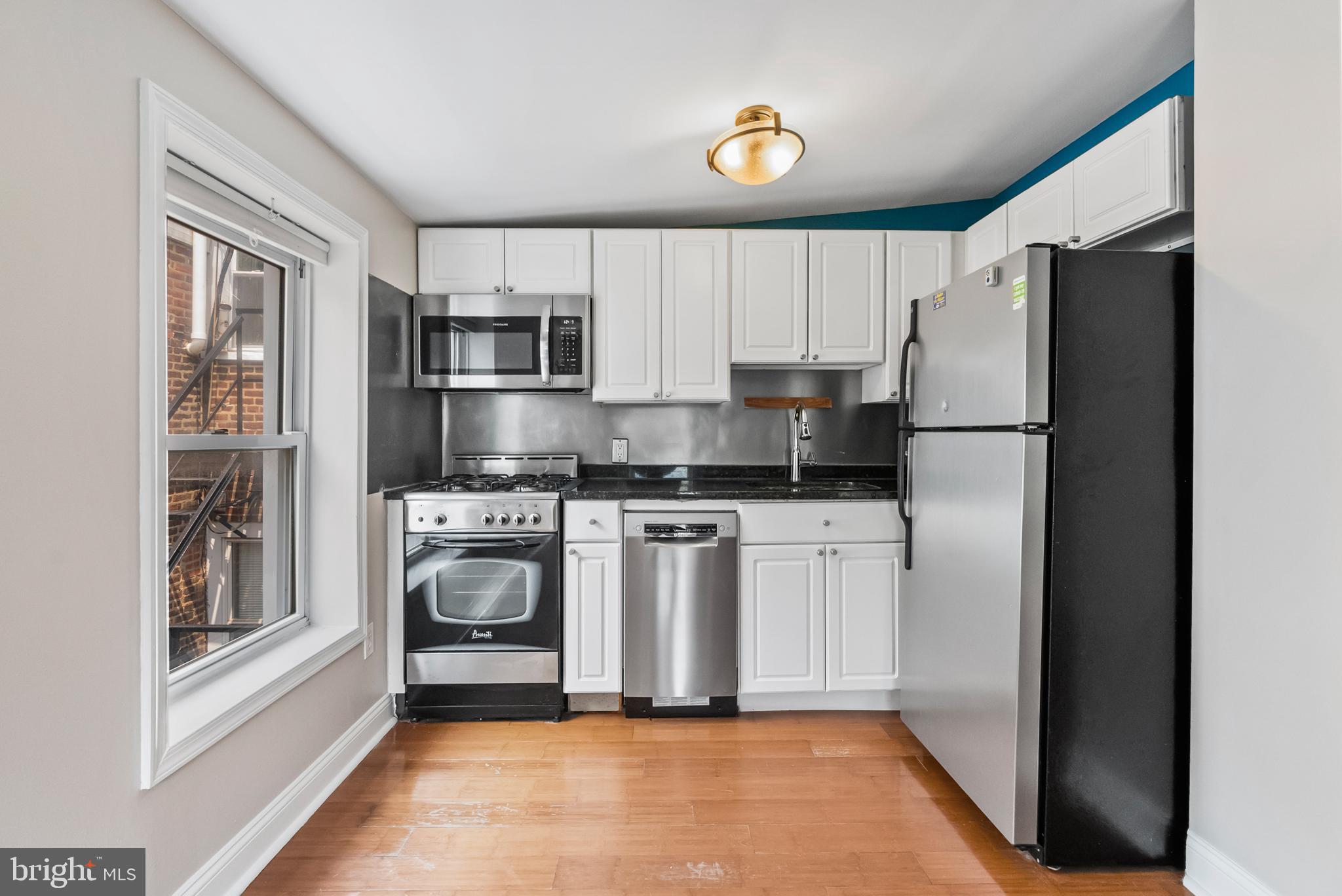 FAIRMOUNT - Residential