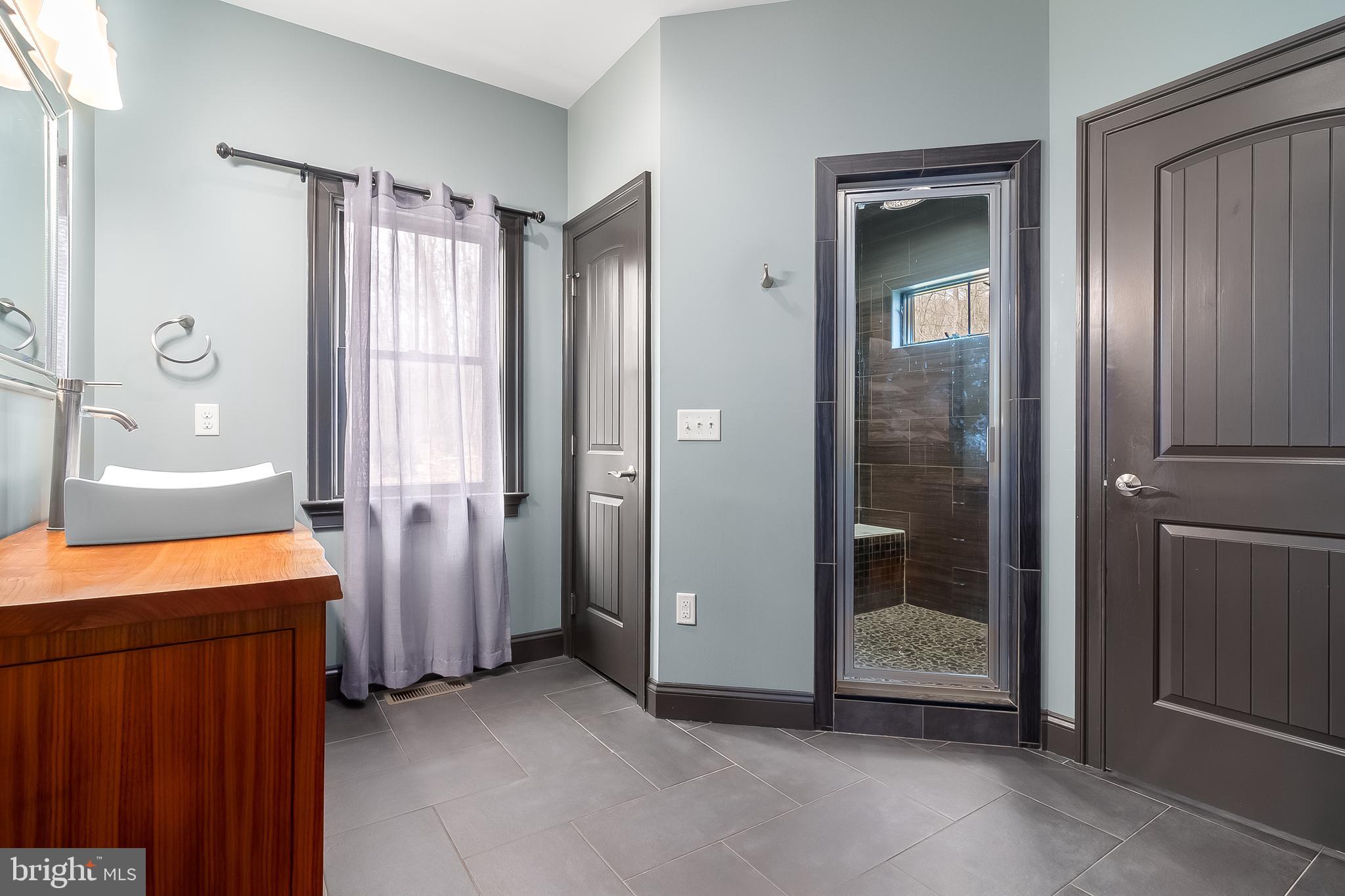 MT GRETNA - Residential