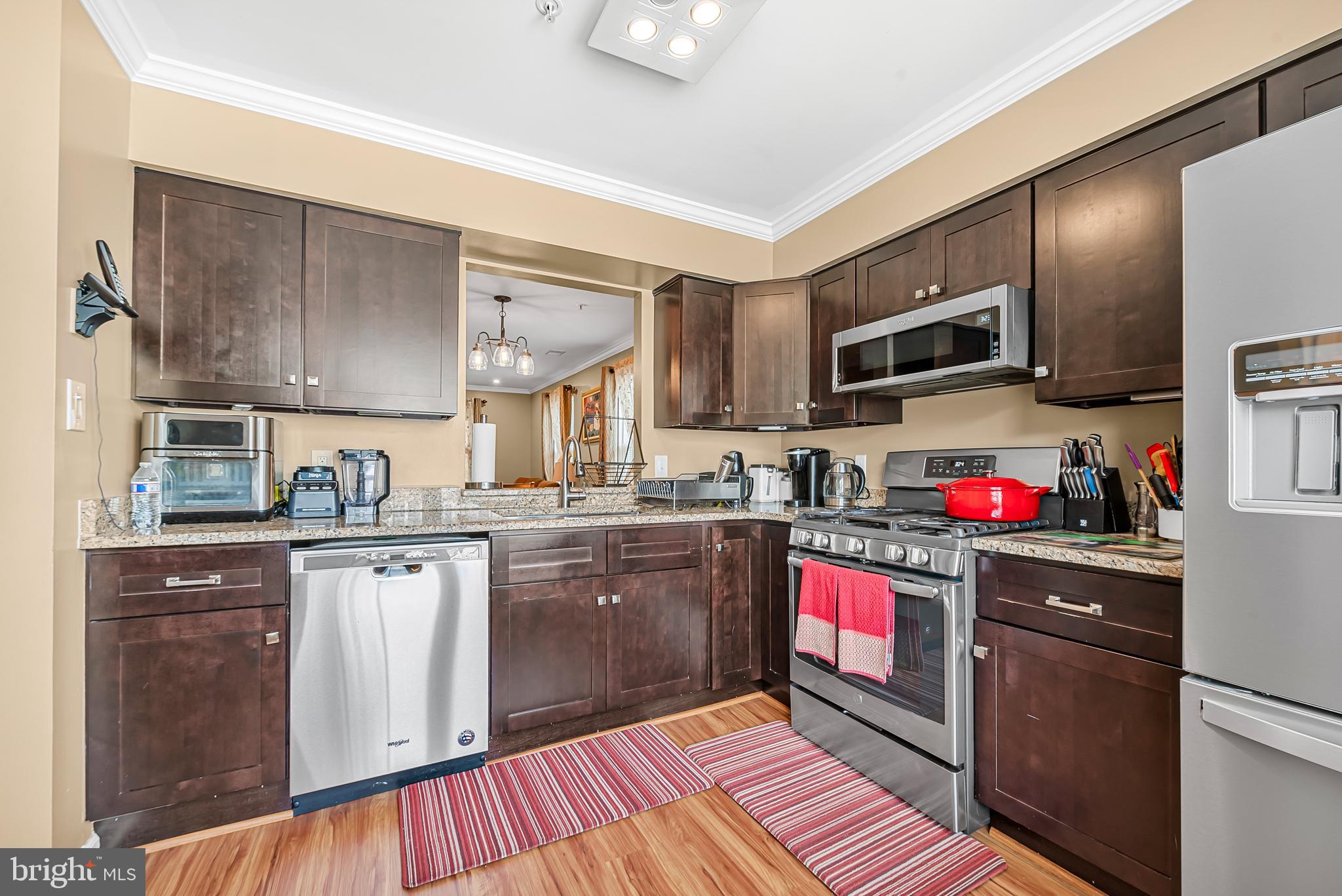 HILL OAKS - Residential