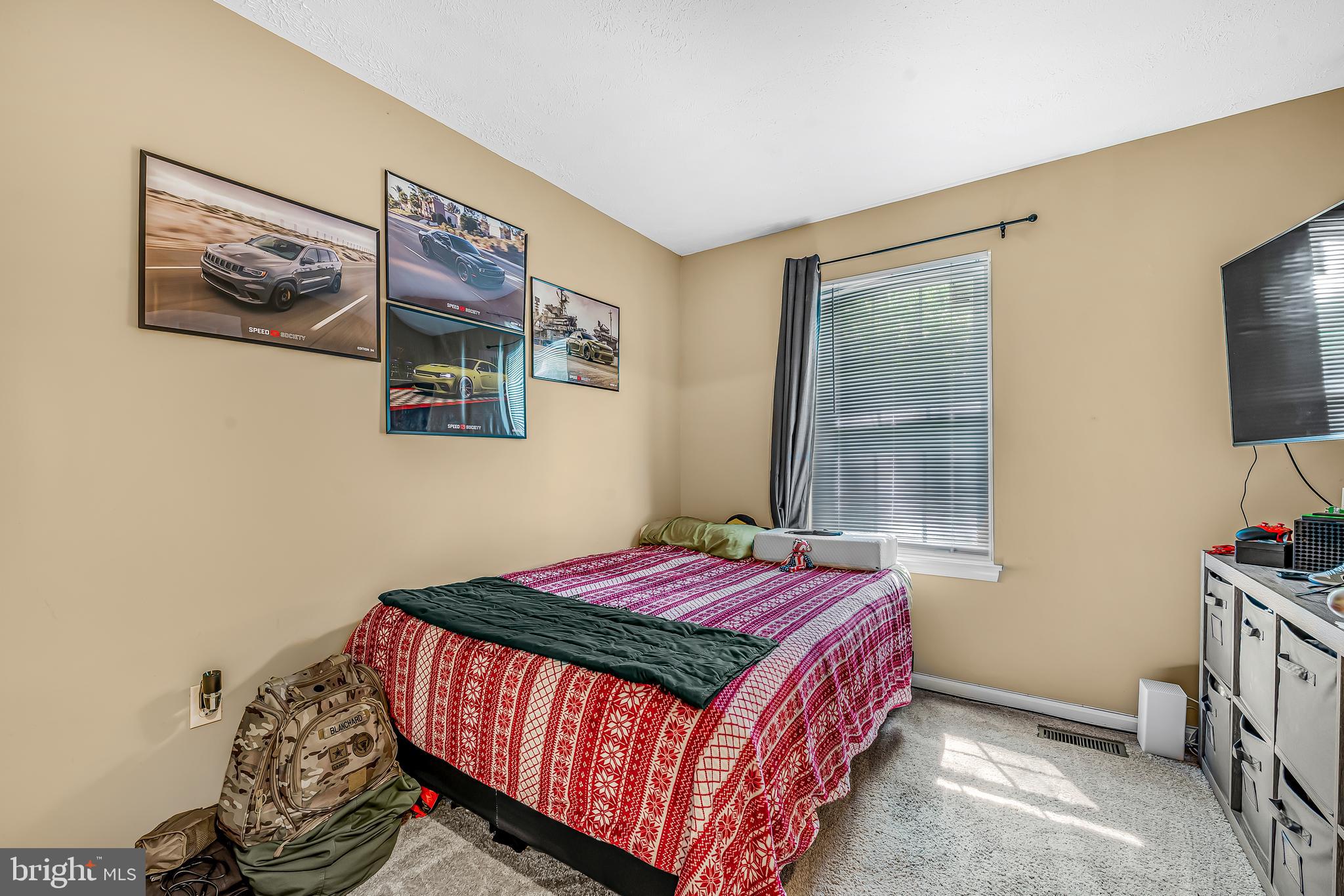 HILL OAKS - Residential