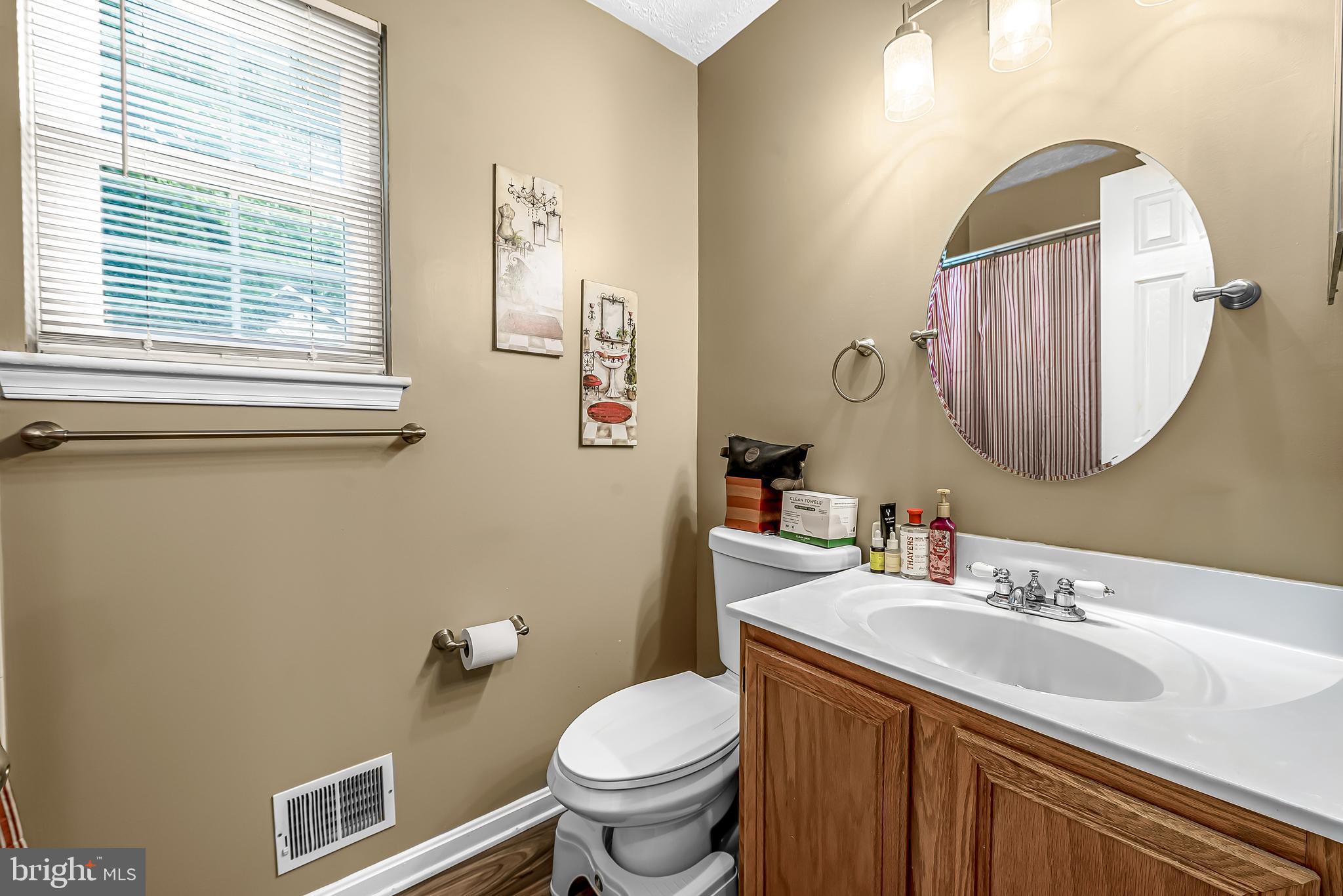 HILL OAKS - Residential