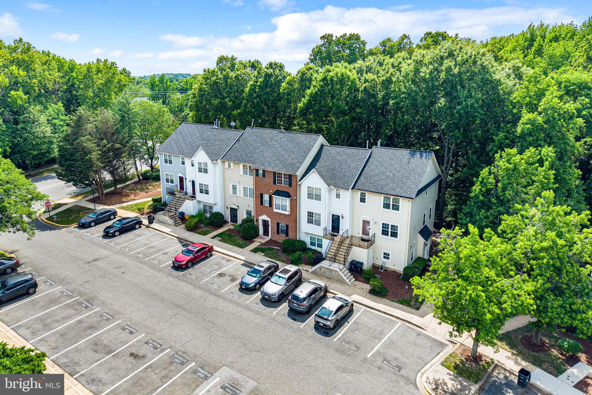 HILL OAKS - Residential