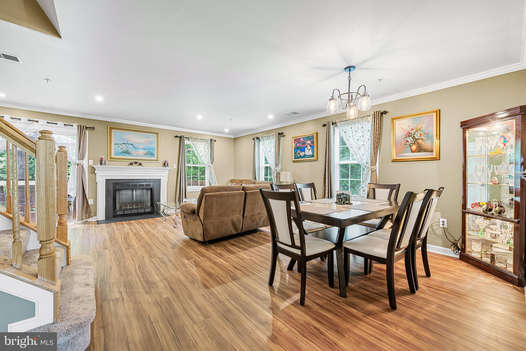 HILL OAKS - Residential
