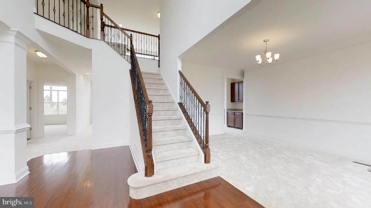 HIDDEN BROOK - Residential