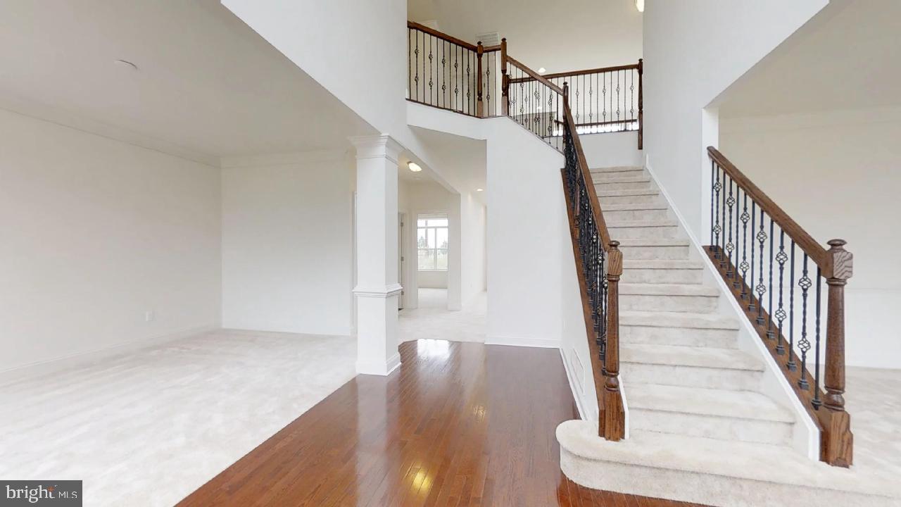 HIDDEN BROOK - Residential