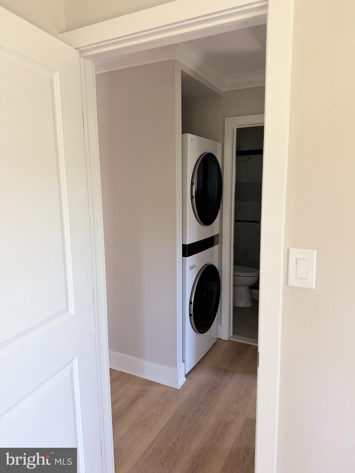 TWIN OAKS - Residential