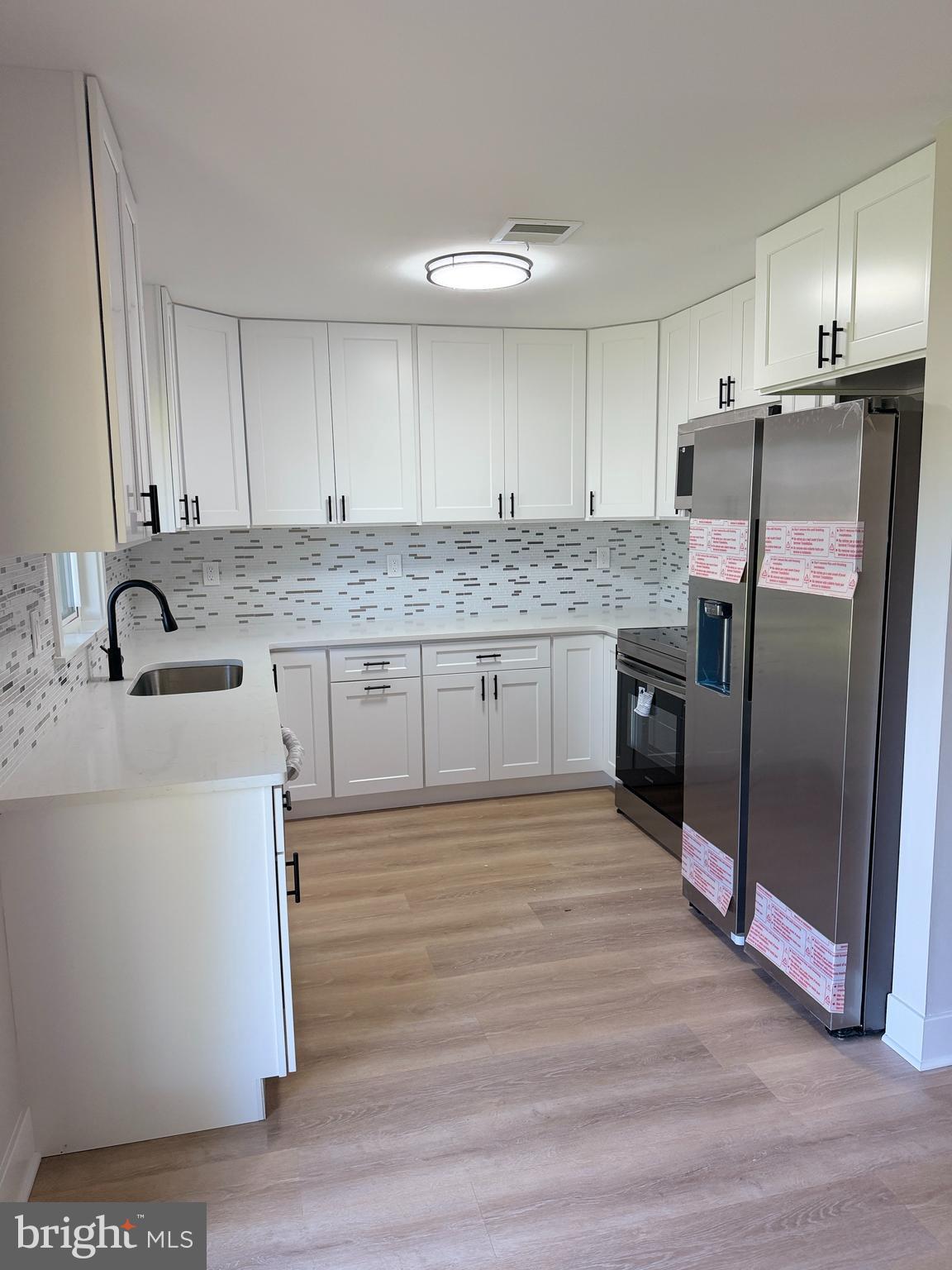 TWIN OAKS - Residential