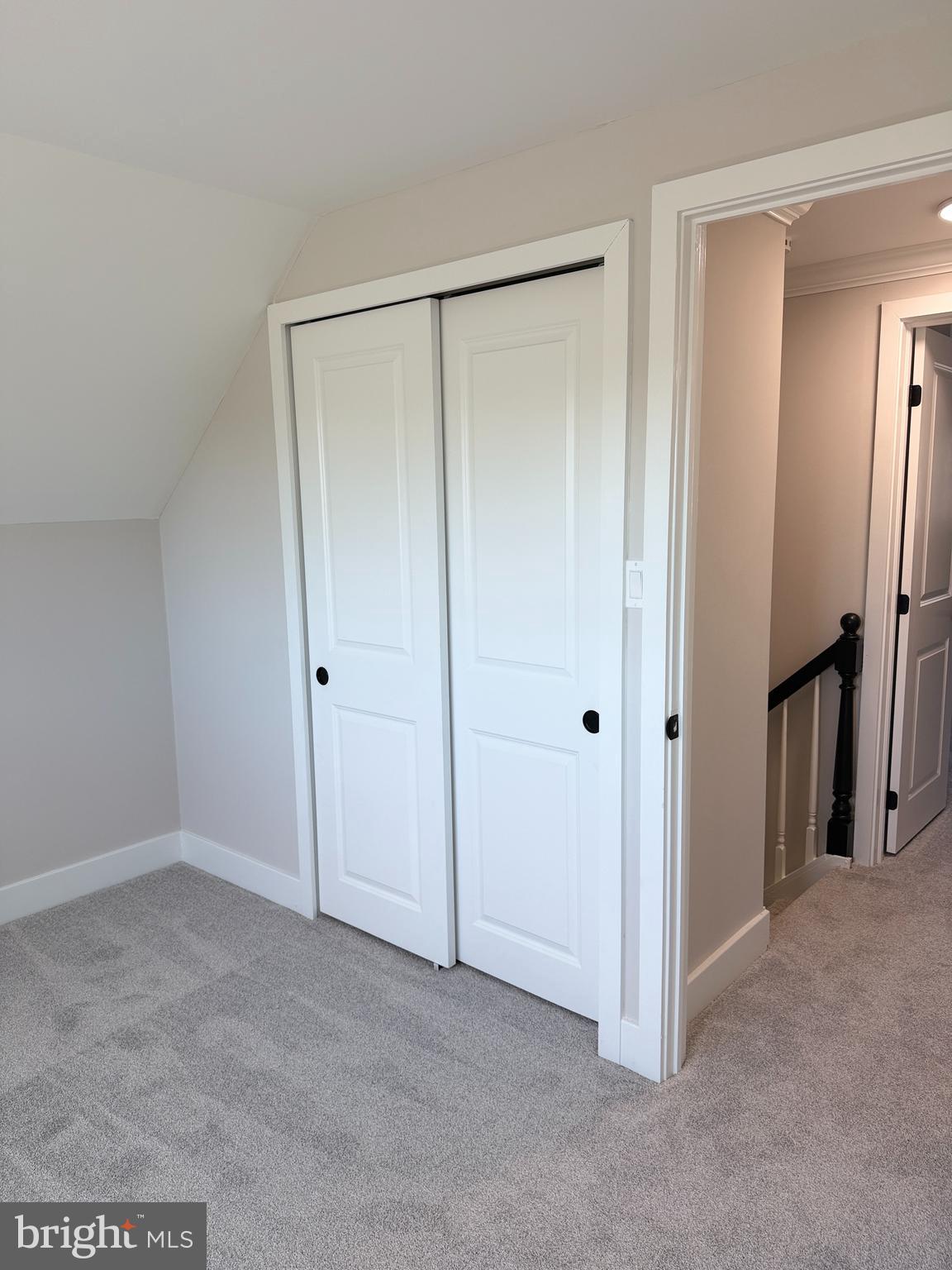 TWIN OAKS - Residential
