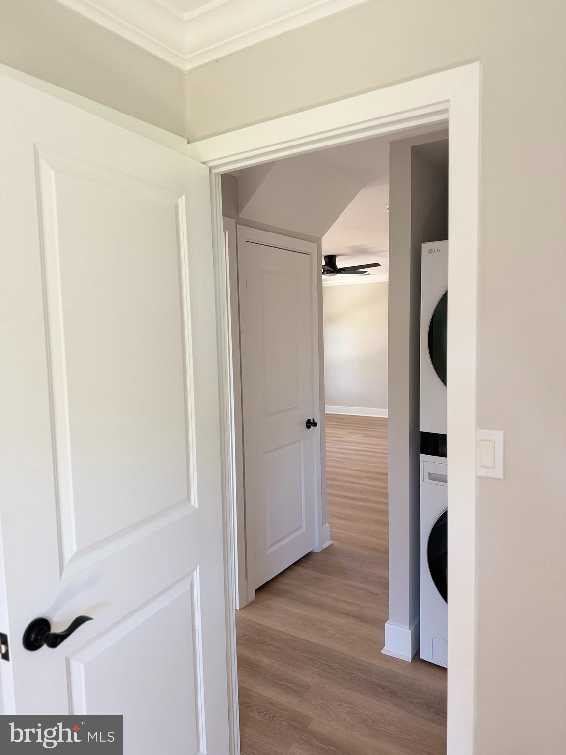 TWIN OAKS - Residential