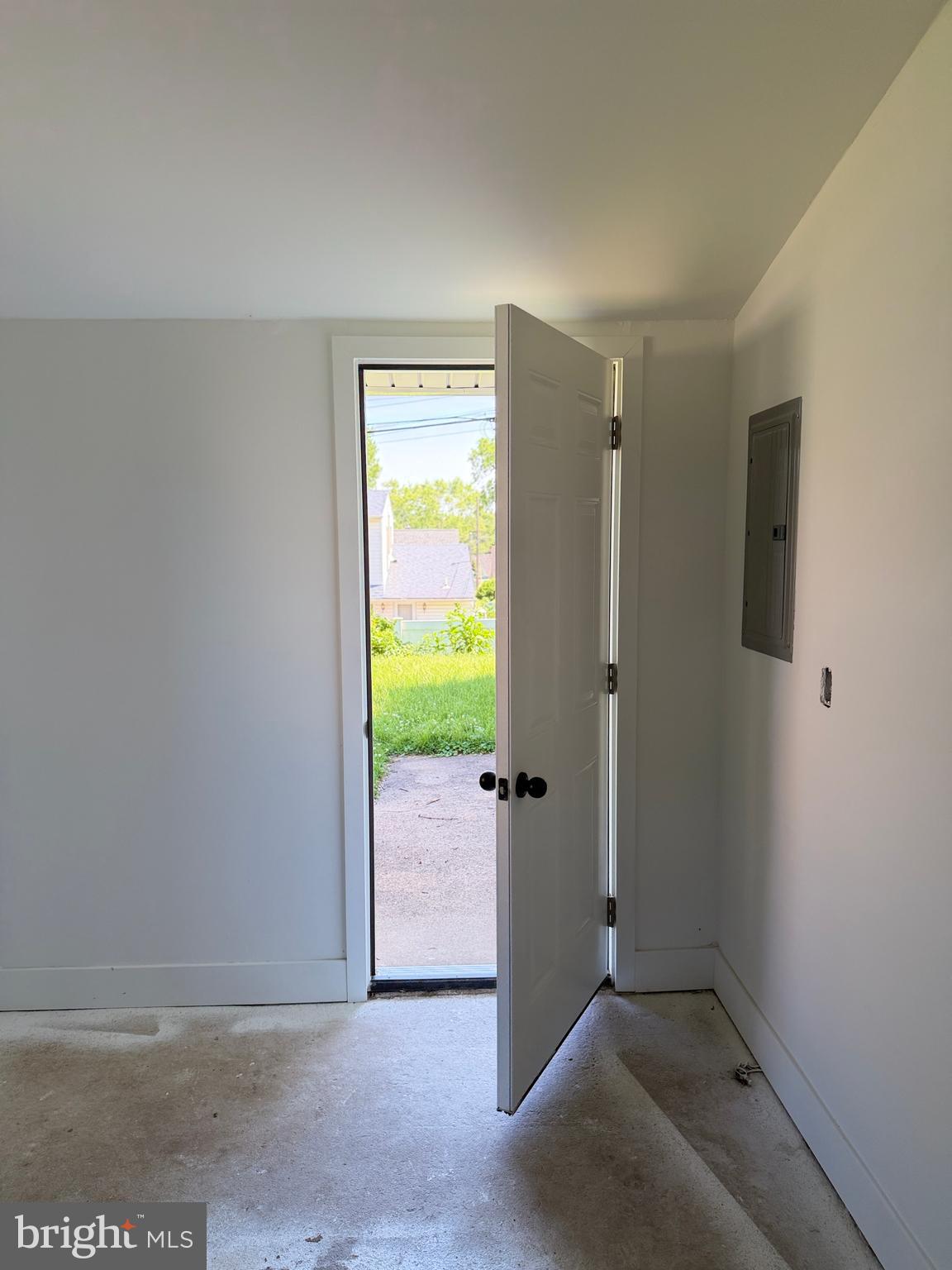 TWIN OAKS - Residential
