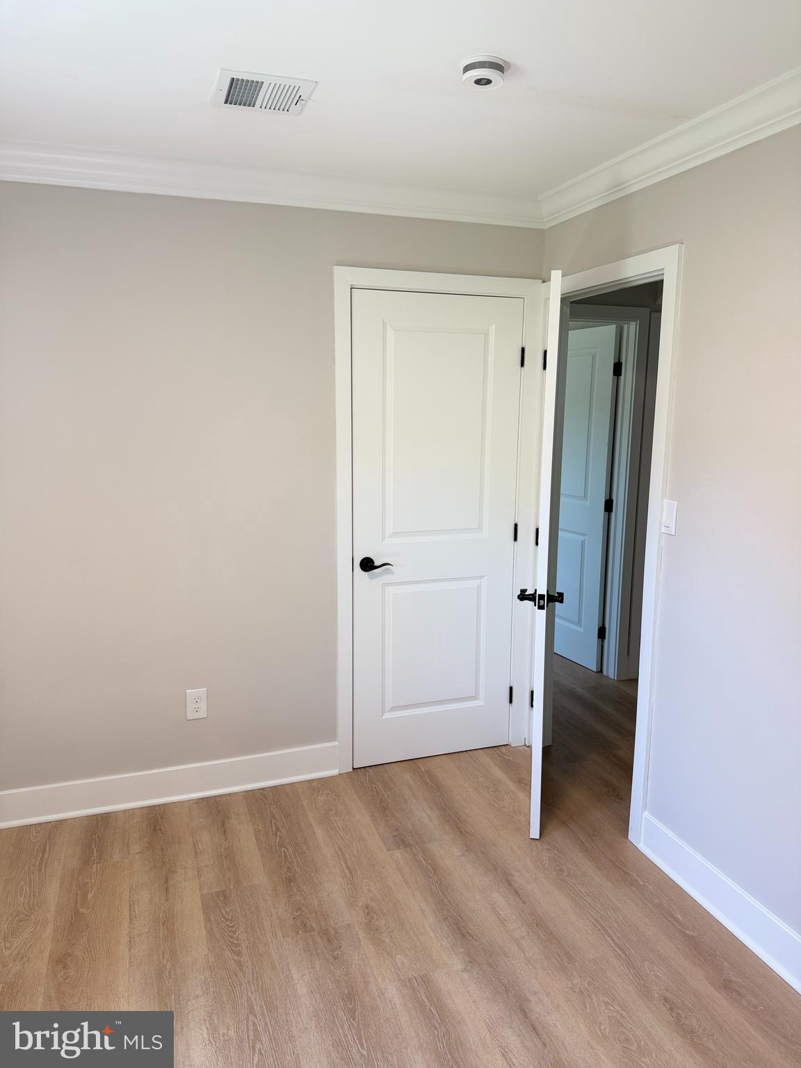 TWIN OAKS - Residential