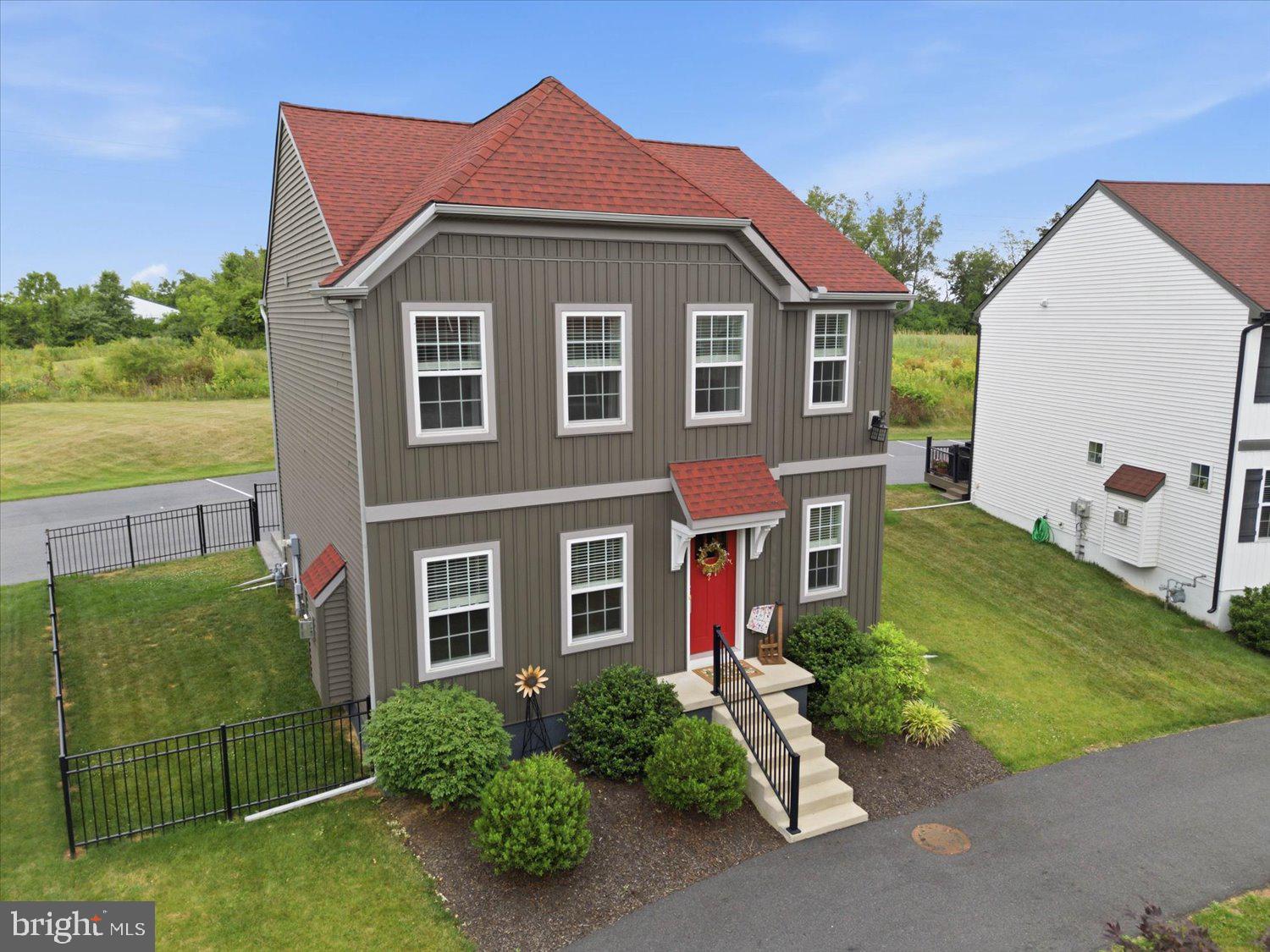 STOUDTBURG VILLAGE - Residential