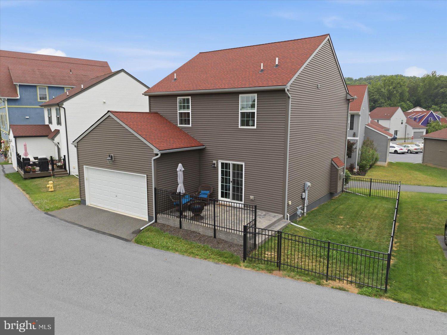 STOUDTBURG VILLAGE - Residential
