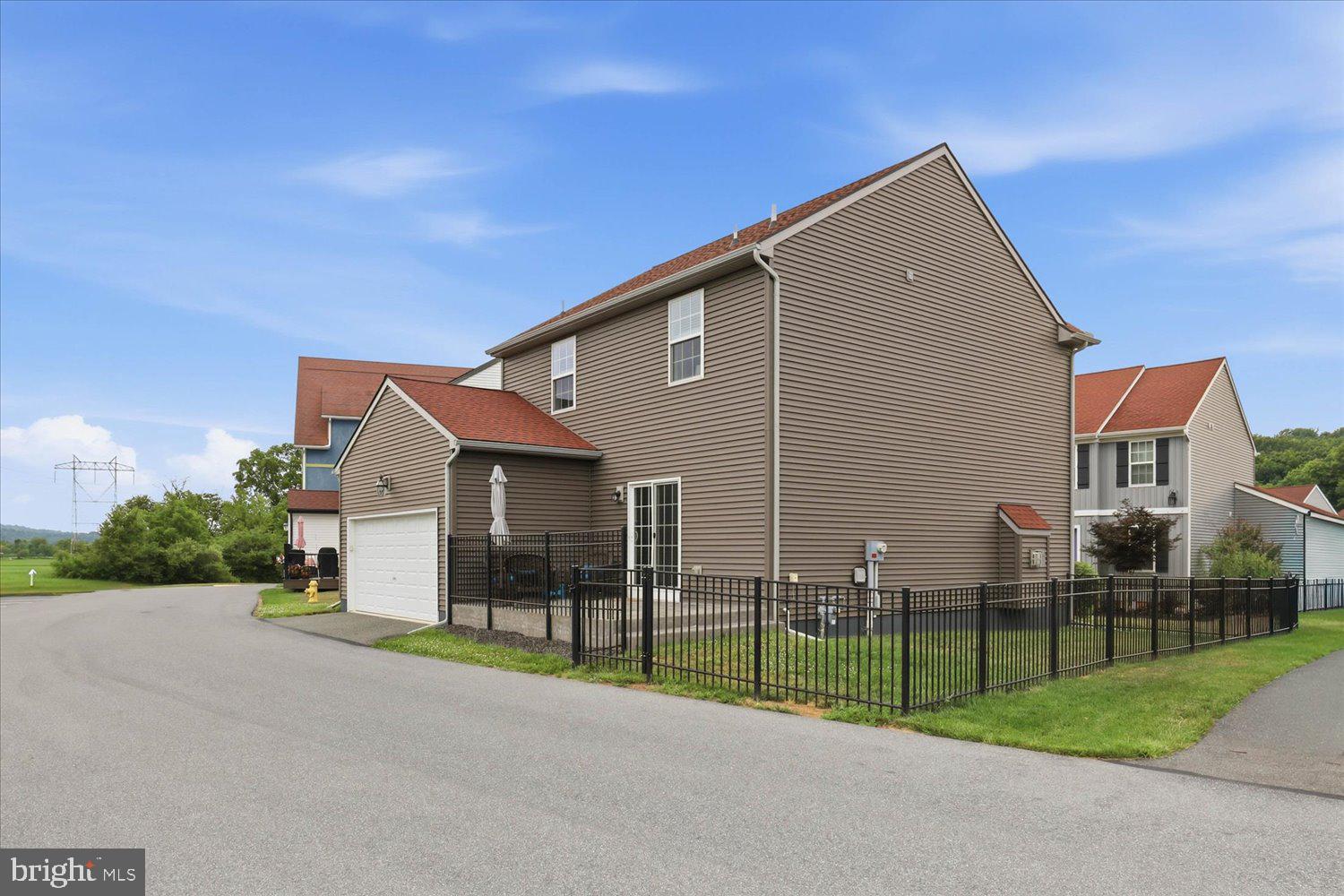 STOUDTBURG VILLAGE - Residential