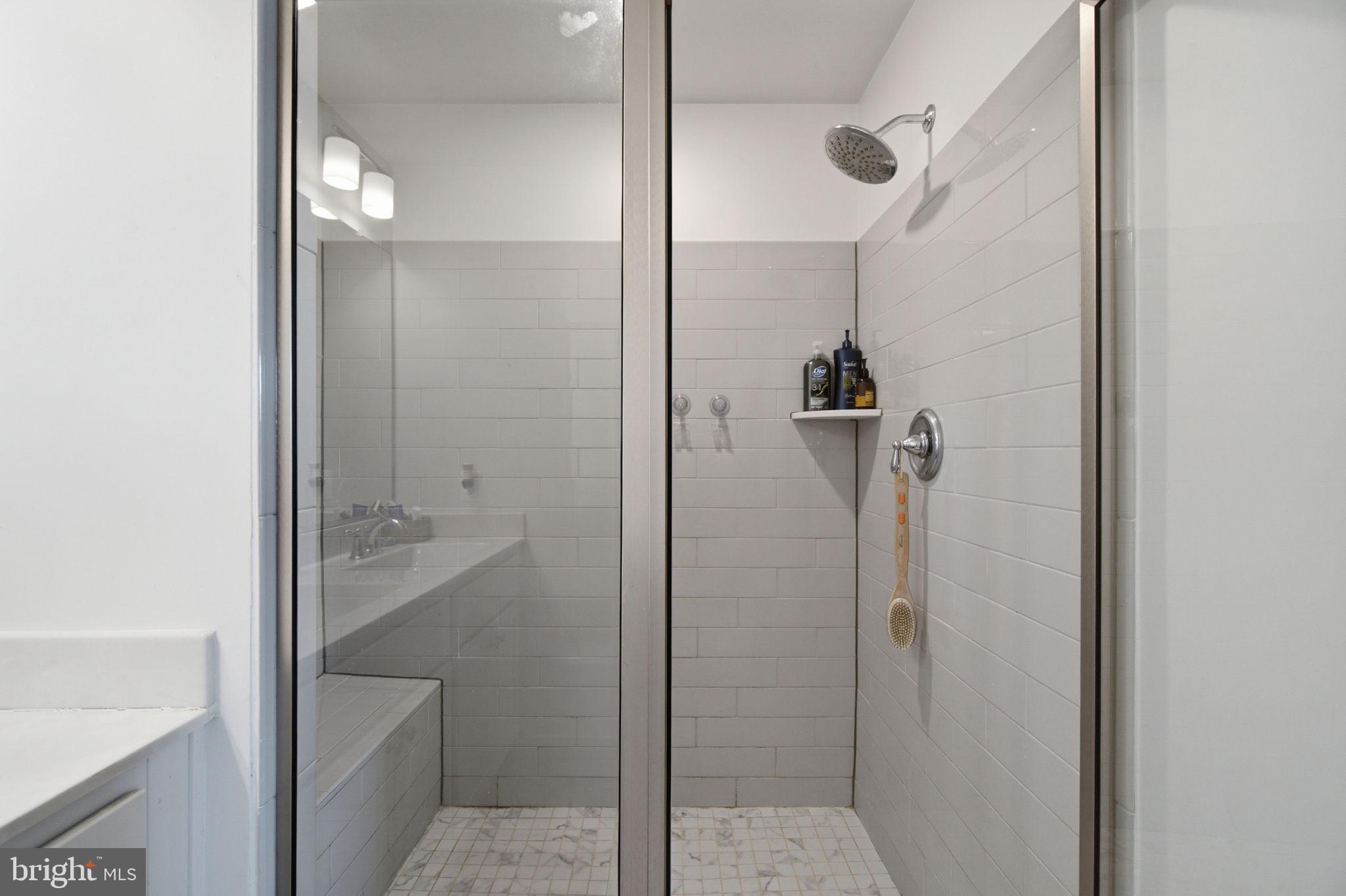 WAVERLEY VIEW - Residential