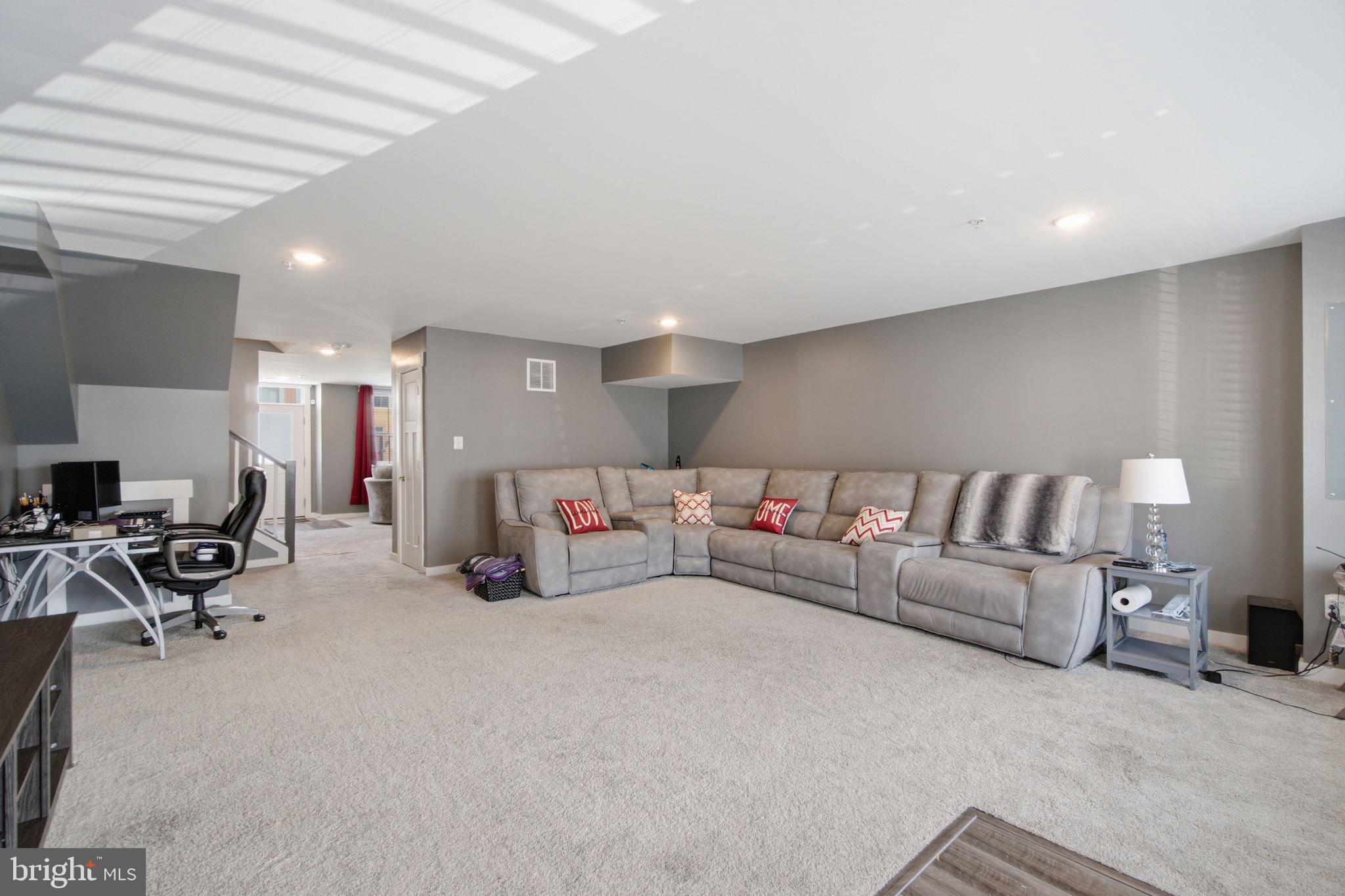 WAVERLEY VIEW - Residential