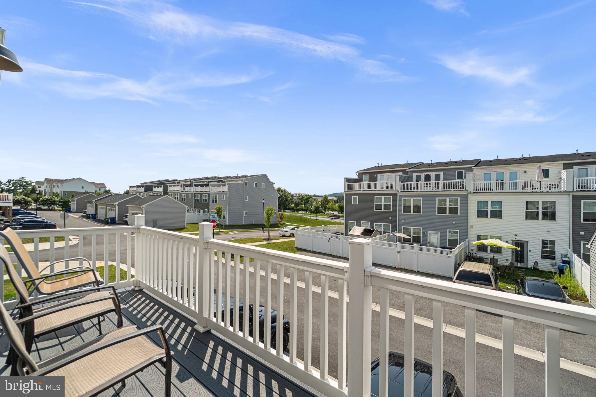 WAVERLEY VIEW - Residential