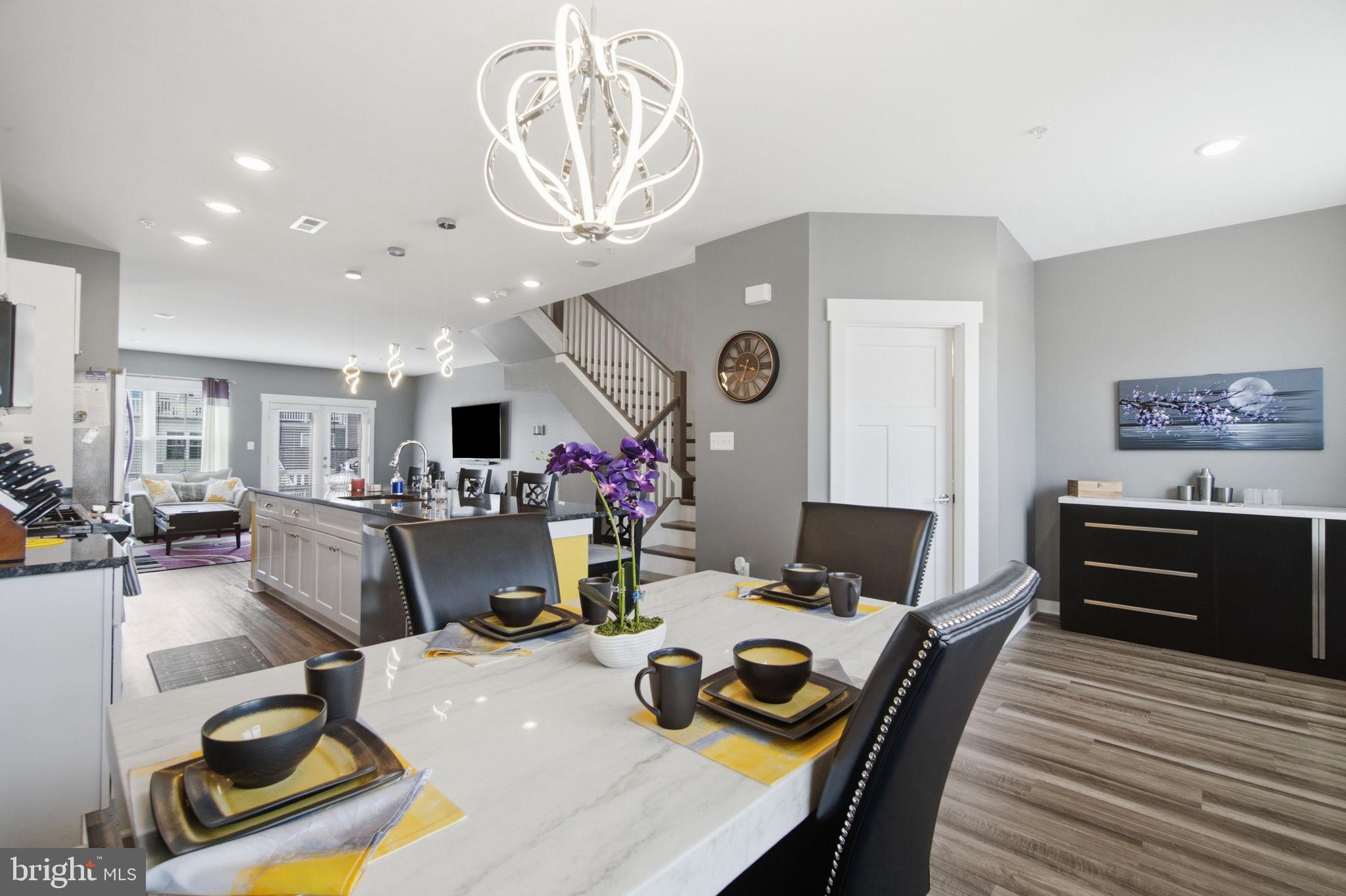 WAVERLEY VIEW - Residential